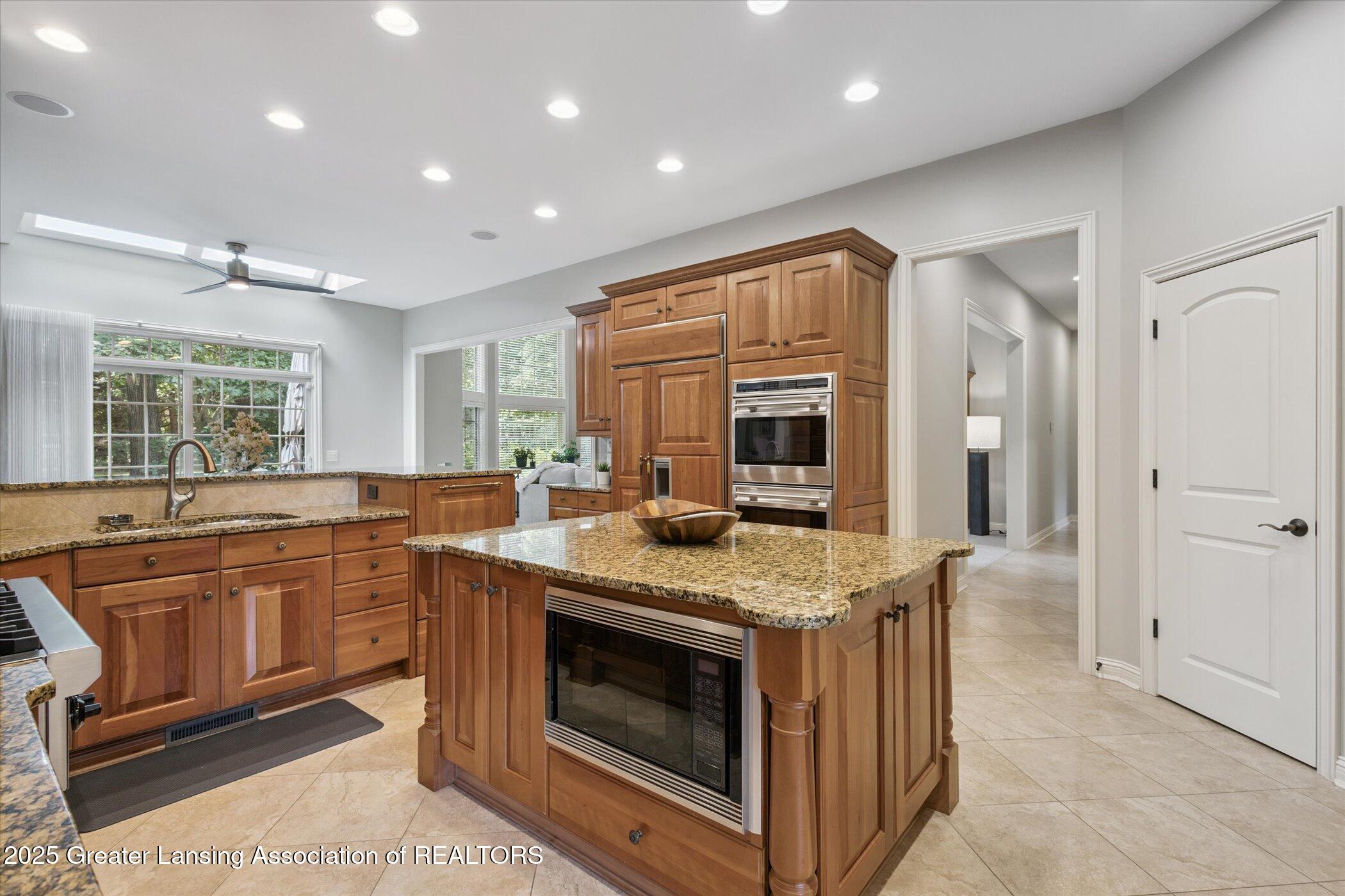 Okemos, Michigan, 48864, United States, 5 Bedrooms Bedrooms, ,6 BathroomsBathrooms,Residential,Active,2007165