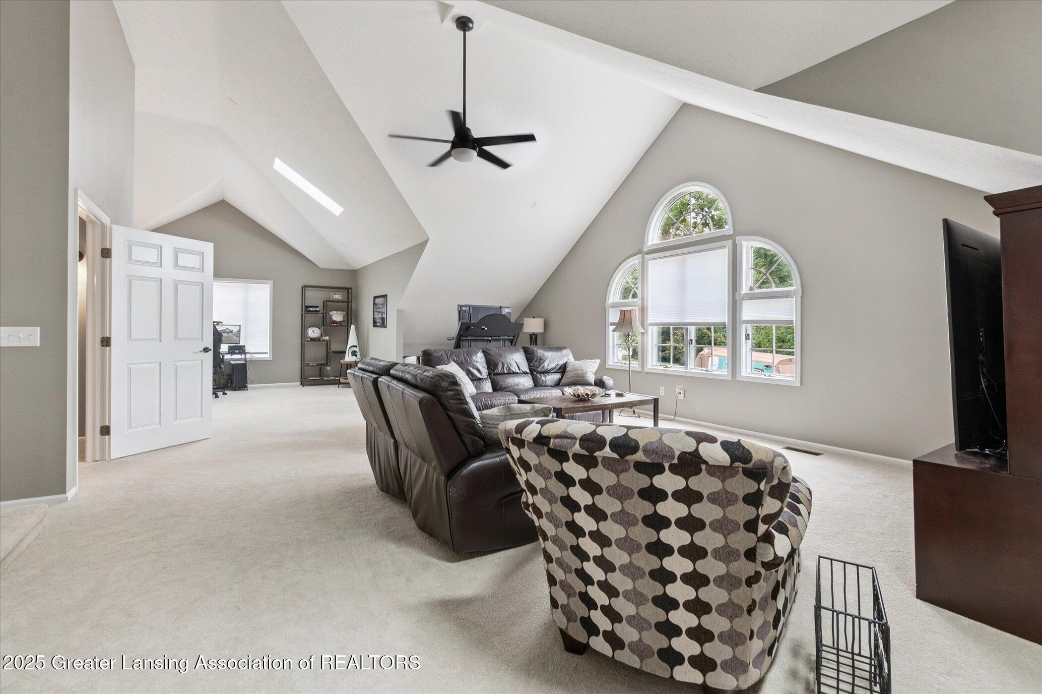 Haslett, Michigan, 48840, United States, 4 Bedrooms Bedrooms, ,3 BathroomsBathrooms,Residential,Contingent,1988482