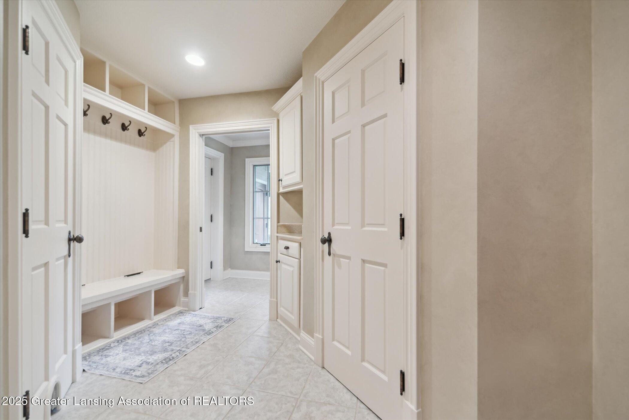 Lansing, Michigan, 48911, United States, 5 Bedrooms Bedrooms, ,5 BathroomsBathrooms,Residential,Active,1988463