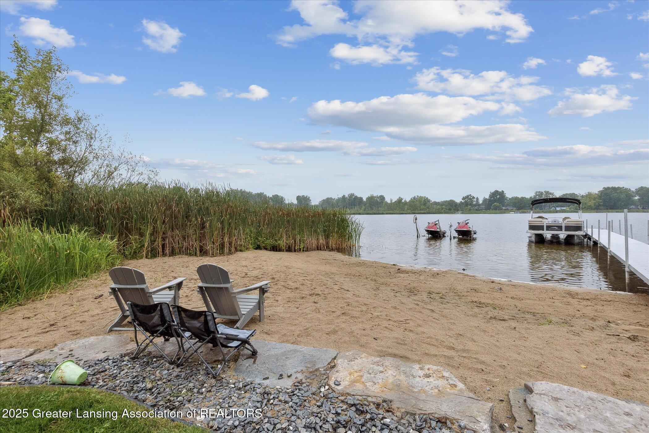 Haslett, Michigan, 48840, United States, 4 Bedrooms Bedrooms, ,3 BathroomsBathrooms,Residential,Contingent,1988482