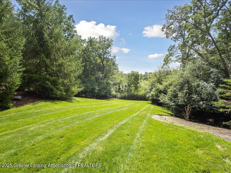 East Lansing, Michigan, 48823, United States, 8 Bedrooms Bedrooms, ,10 BathroomsBathrooms,Residential,Active,1988469