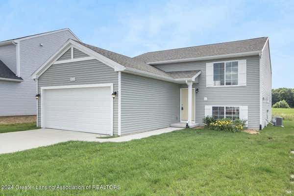 604 MUIRFIELD DR, EATON RAPIDS, MI 48827 - Image 1