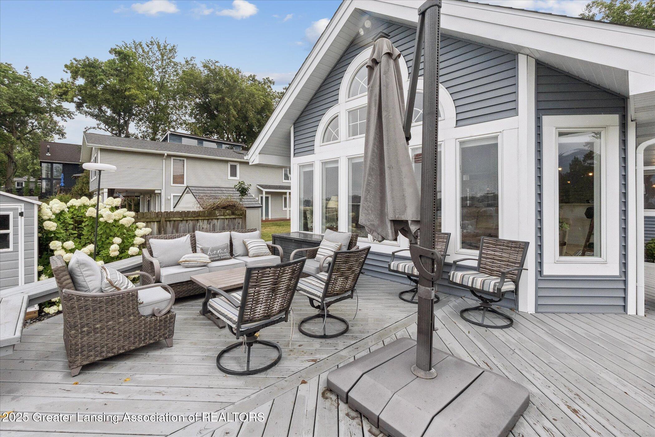 Haslett, Michigan, 48840, United States, 4 Bedrooms Bedrooms, ,3 BathroomsBathrooms,Residential,Contingent,1988482