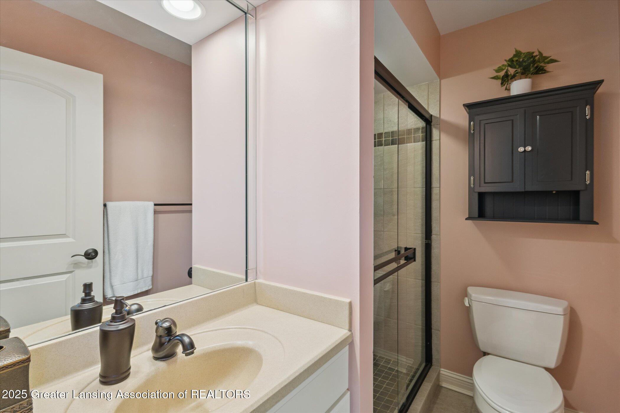 Okemos, Michigan, 48864, United States, 5 Bedrooms Bedrooms, ,6 BathroomsBathrooms,Residential,Active,2007165