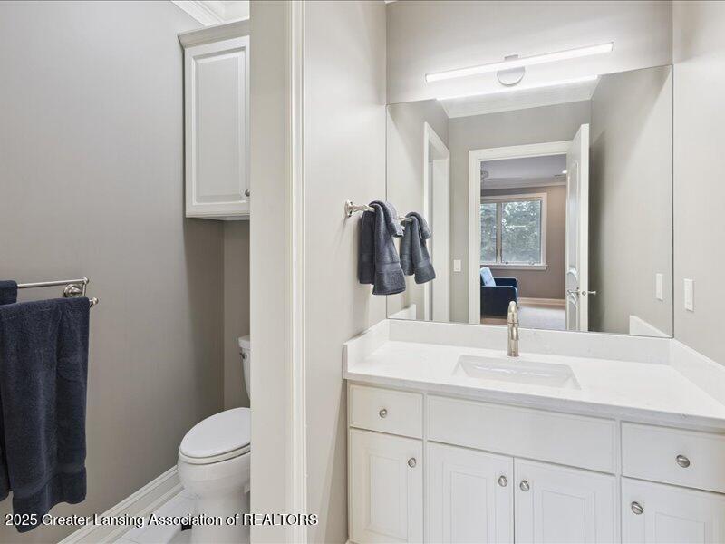 East Lansing, Michigan, 48823, United States, 8 Bedrooms Bedrooms, ,10 BathroomsBathrooms,Residential,Active,1988469