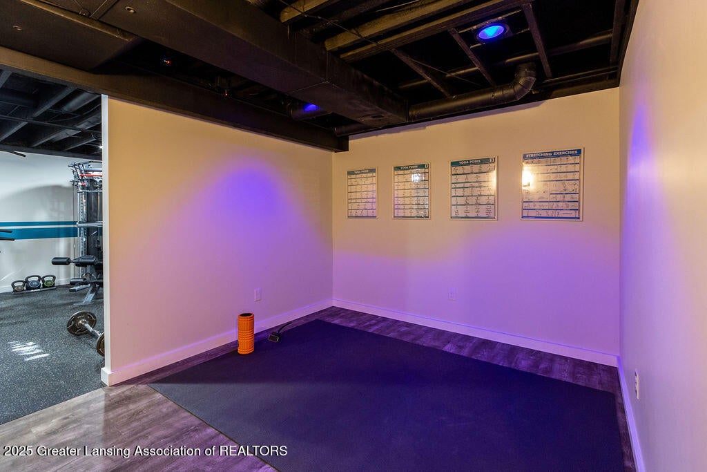 Okemos, Michigan, 48864, United States, 4 Bedrooms Bedrooms, ,5 BathroomsBathrooms,Residential,Active,1998602