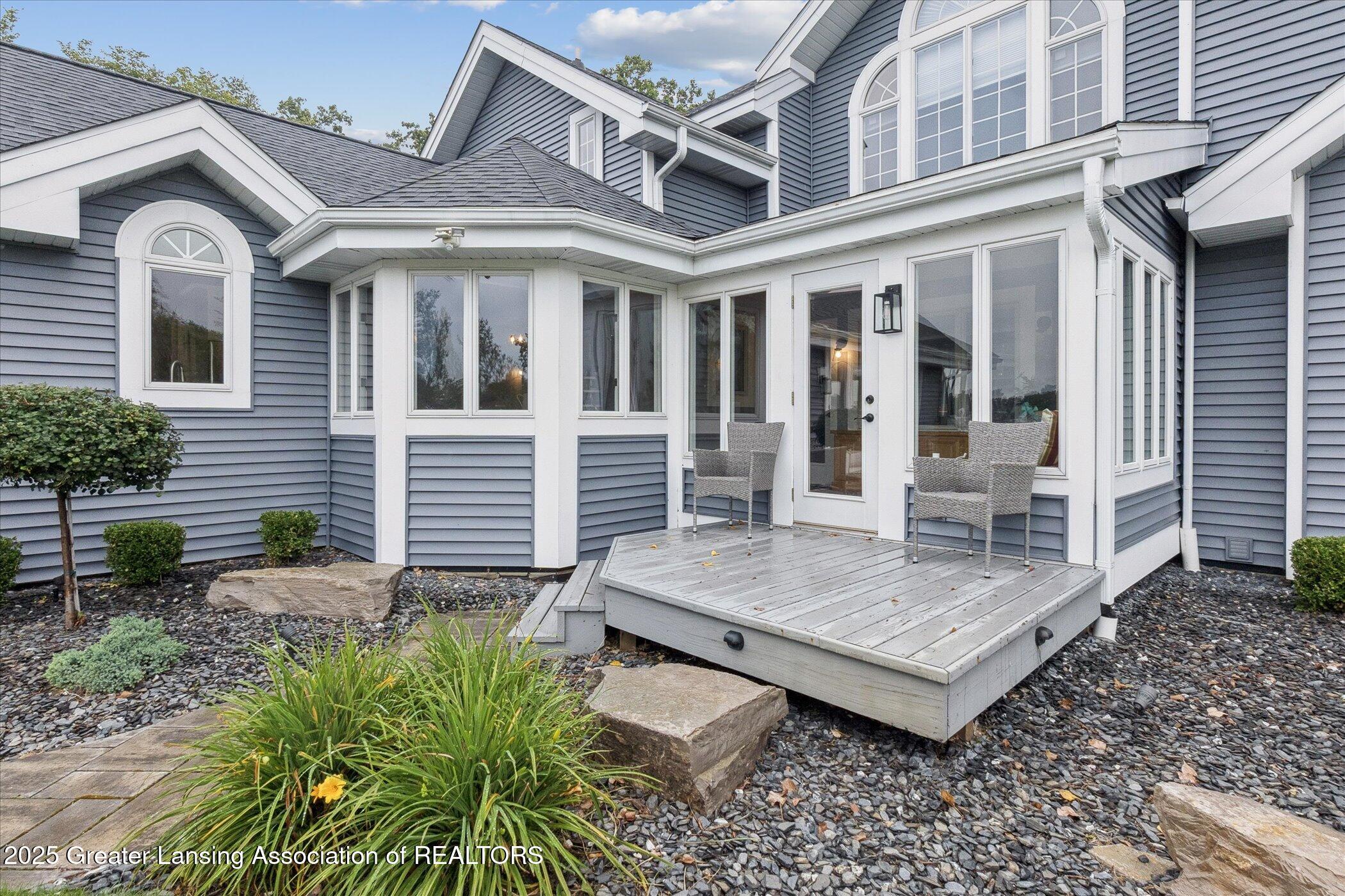 Haslett, Michigan, 48840, United States, 4 Bedrooms Bedrooms, ,3 BathroomsBathrooms,Residential,Contingent,1988482