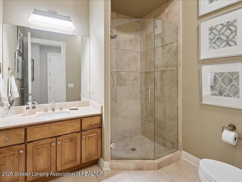 East Lansing, Michigan, 48823, United States, 8 Bedrooms Bedrooms, ,10 BathroomsBathrooms,Residential,Active,1988469