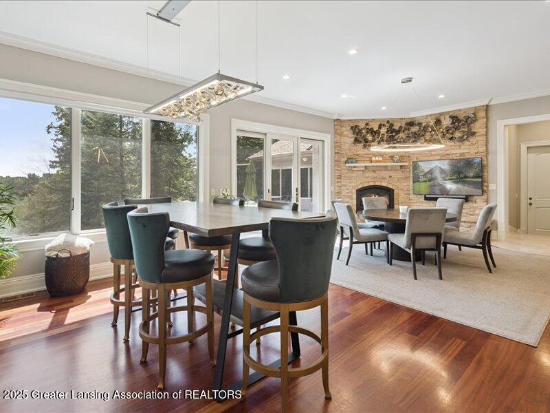 East Lansing, Michigan, 48823, United States, 8 Bedrooms Bedrooms, ,10 BathroomsBathrooms,Residential,Active,1988469