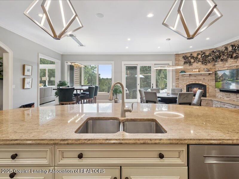 East Lansing, Michigan, 48823, United States, 8 Bedrooms Bedrooms, ,10 BathroomsBathrooms,Residential,Active,1988469