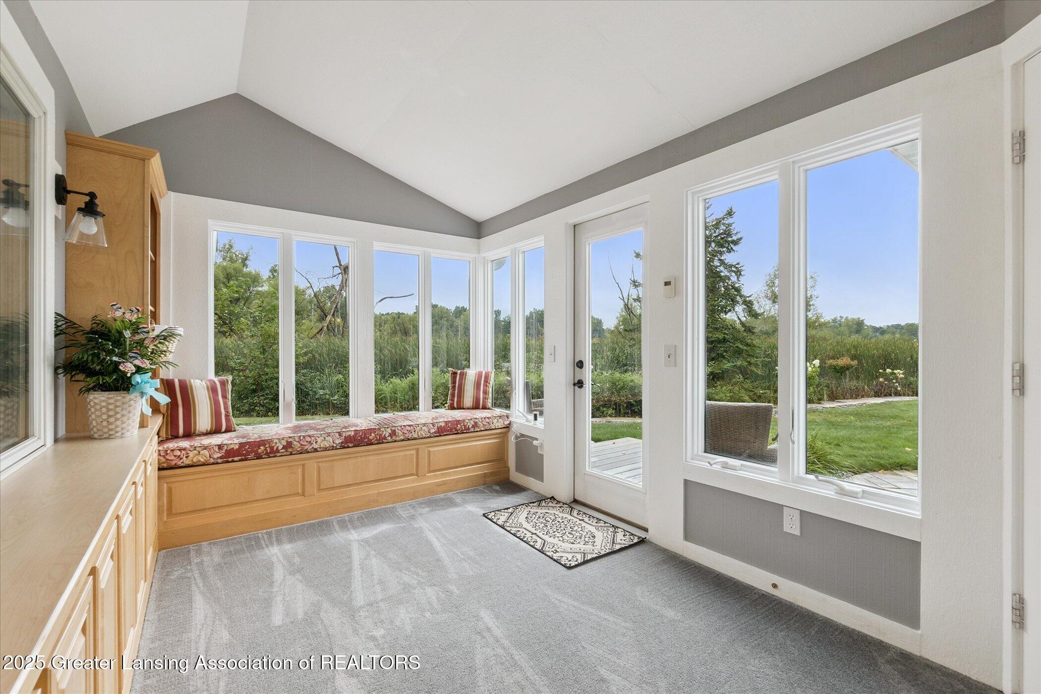 Haslett, Michigan, 48840, United States, 4 Bedrooms Bedrooms, ,3 BathroomsBathrooms,Residential,Contingent,1988482