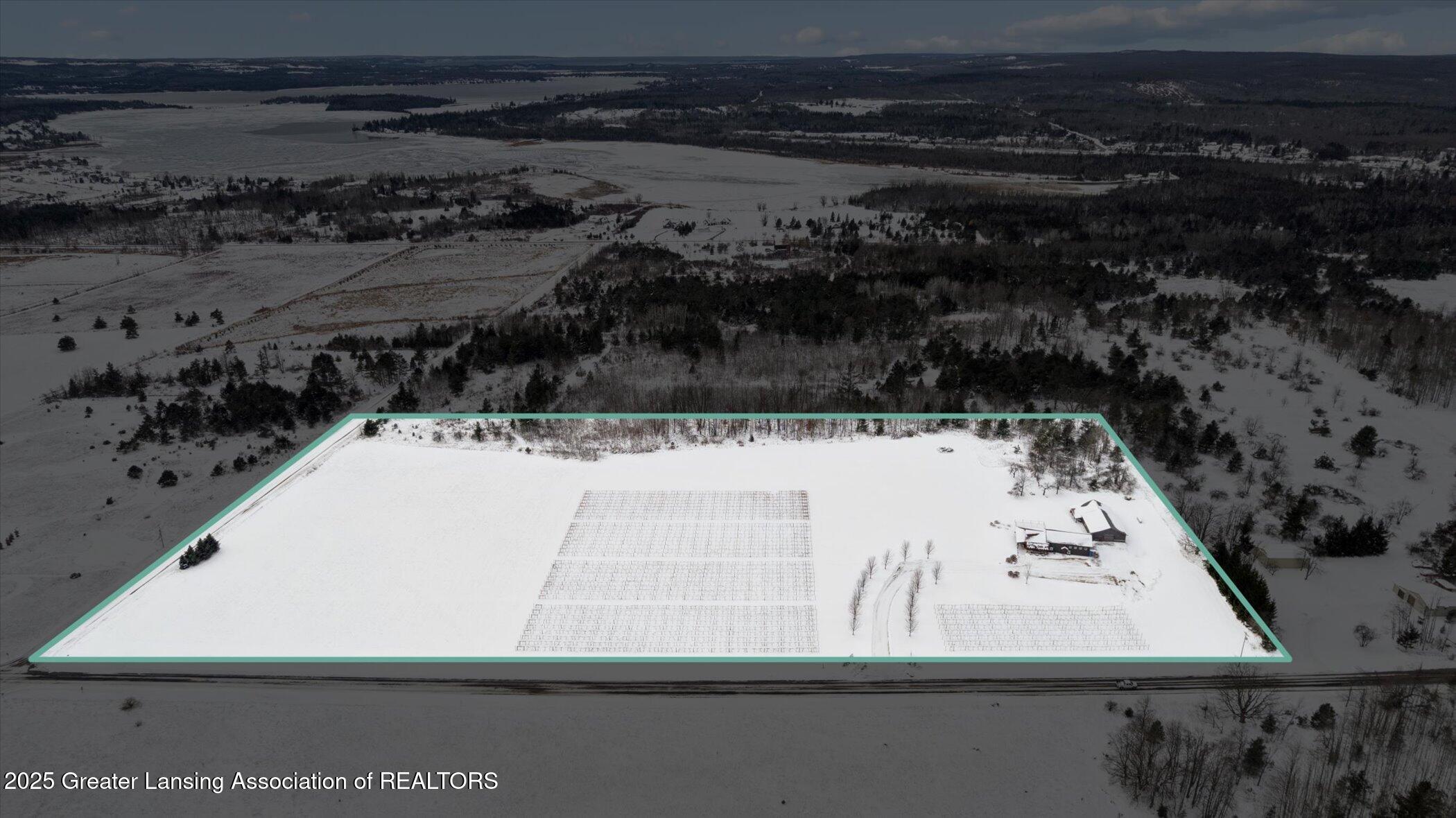 Alanson, Michigan, 49706, United States, 2 Bedrooms Bedrooms, ,2 BathroomsBathrooms,Residential,Active,2007033