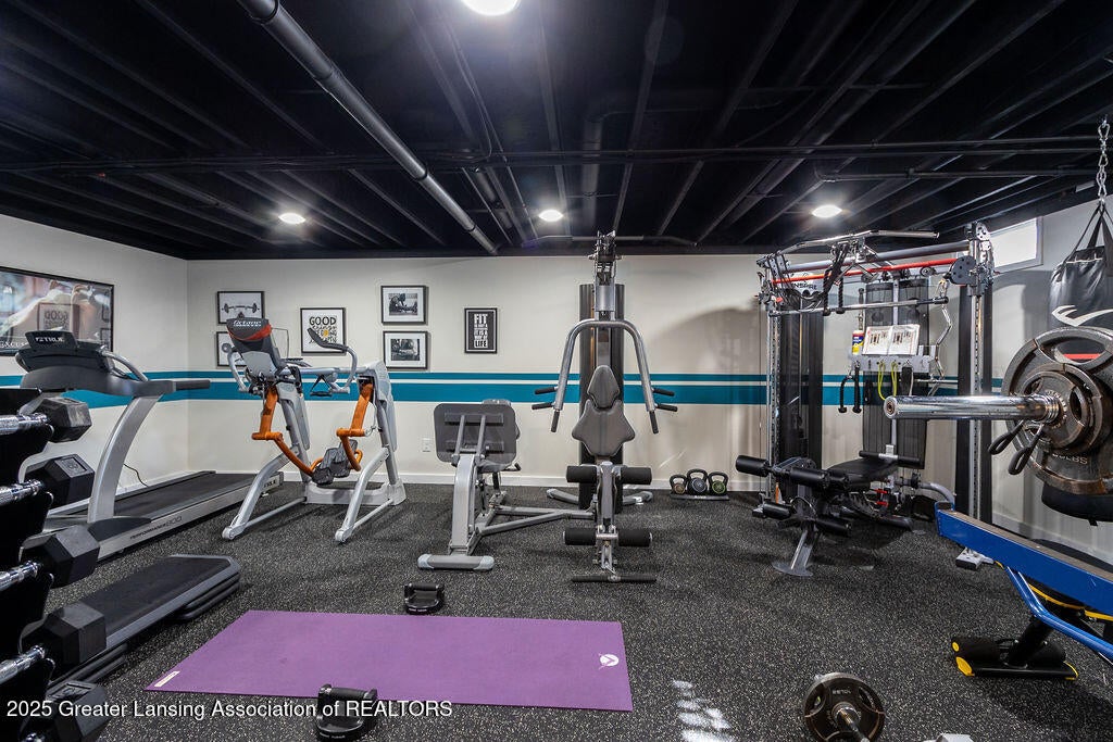 Okemos, Michigan, 48864, United States, 4 Bedrooms Bedrooms, ,5 BathroomsBathrooms,Residential,Active,1998602