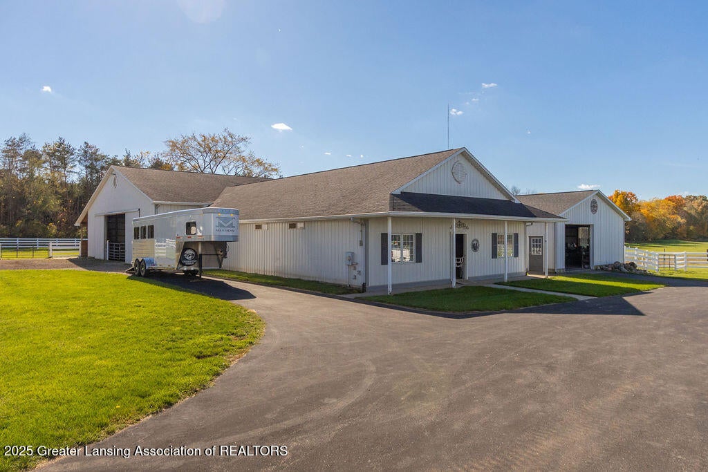 Okemos, Michigan, 48864, United States, 4 Bedrooms Bedrooms, ,5 BathroomsBathrooms,Residential,Active,1998602