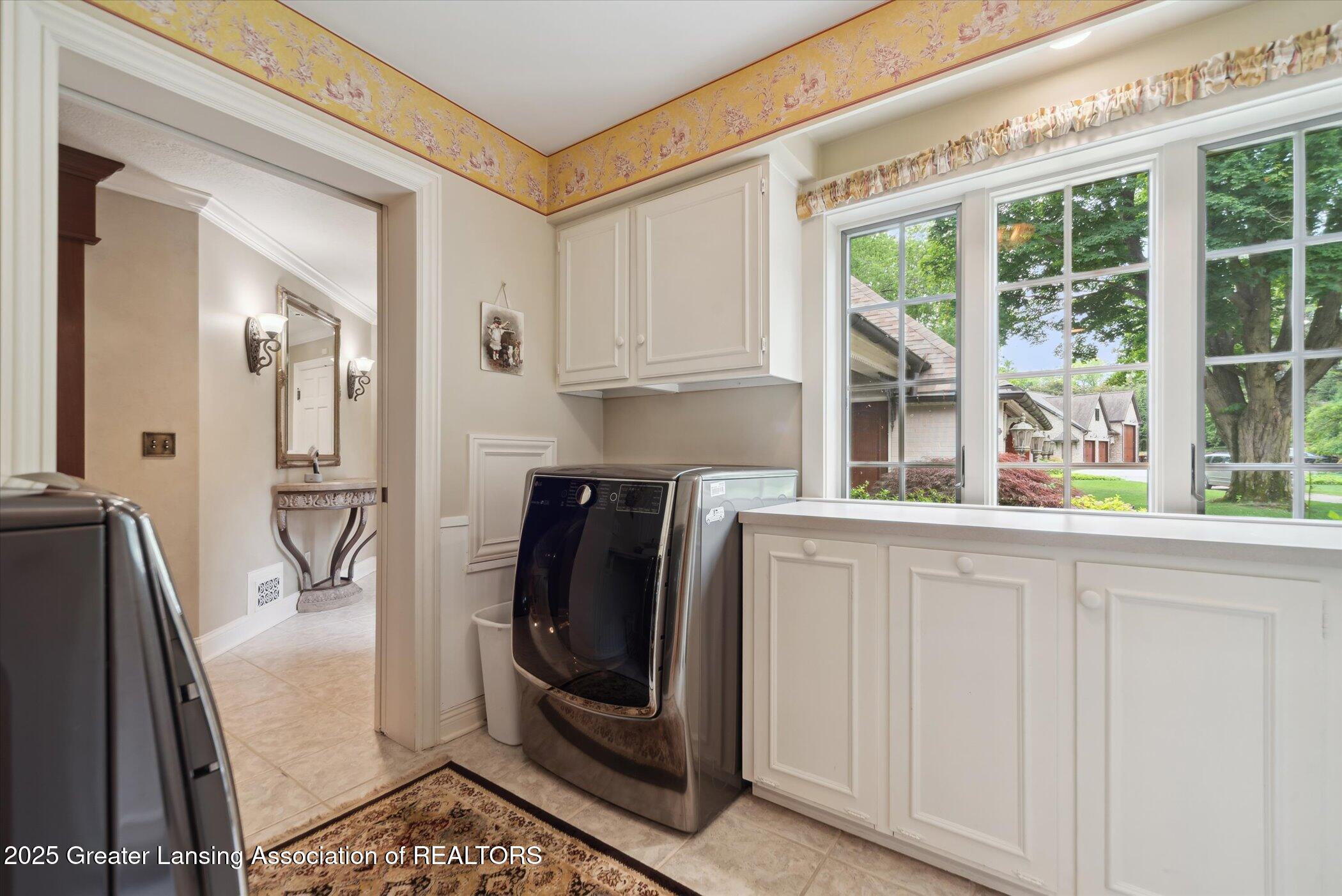 Lansing, Michigan, 48911, United States, 5 Bedrooms Bedrooms, ,5 BathroomsBathrooms,Residential,Active,1988463