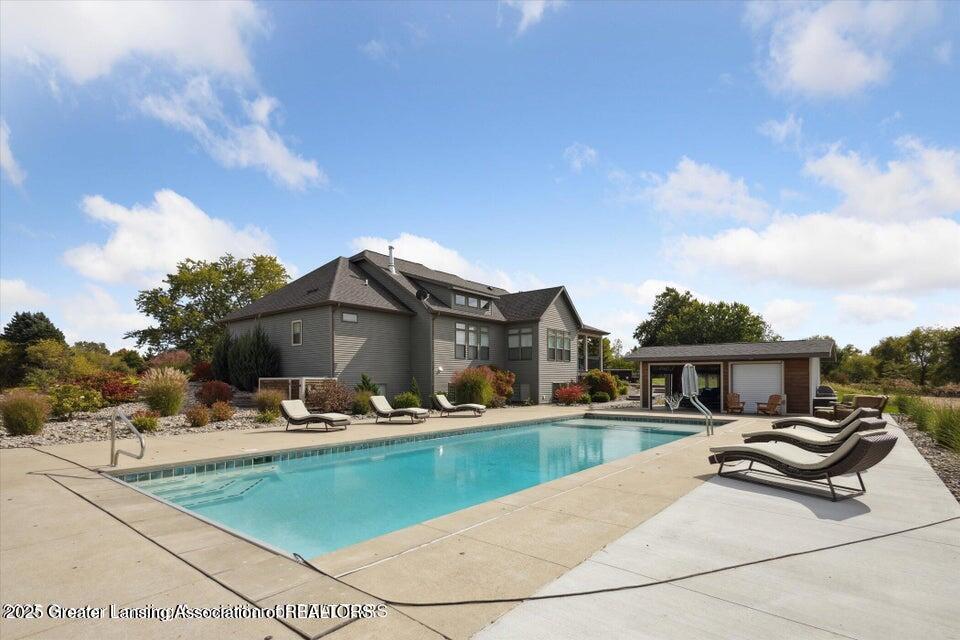 Grand Ledge, Michigan, 48837, United States, 4 Bedrooms Bedrooms, ,5 BathroomsBathrooms,Residential,Contingent,2006820