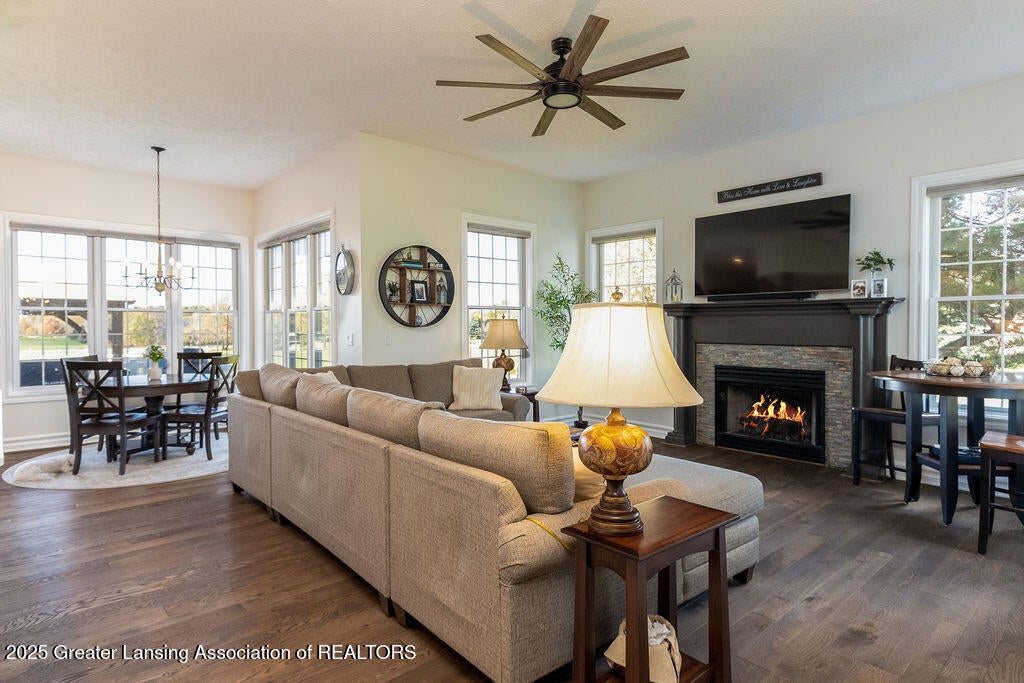 Okemos, Michigan, 48864, United States, 4 Bedrooms Bedrooms, ,5 BathroomsBathrooms,Residential,Active,1998602