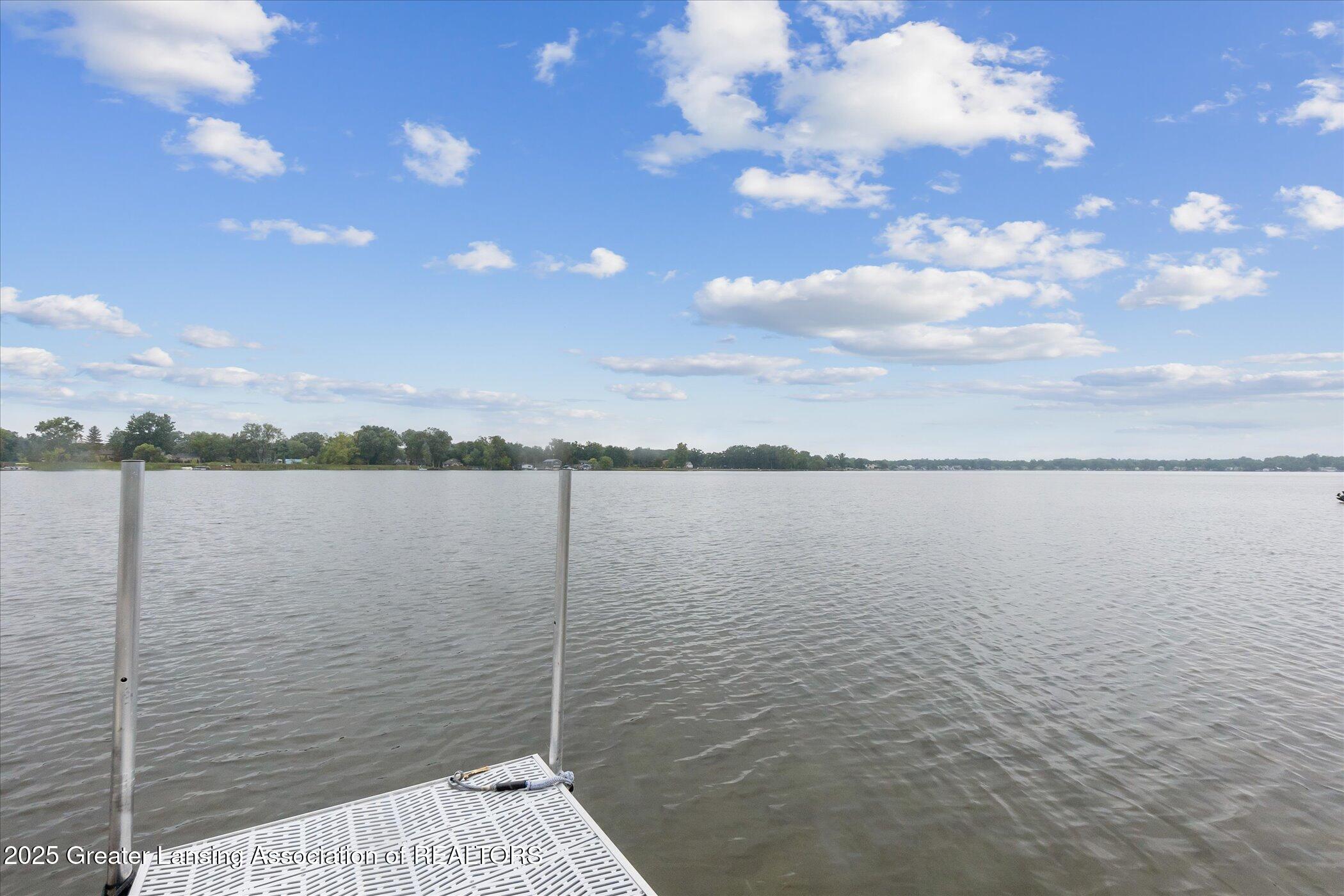 Haslett, Michigan, 48840, United States, 4 Bedrooms Bedrooms, ,3 BathroomsBathrooms,Residential,Contingent,1988482