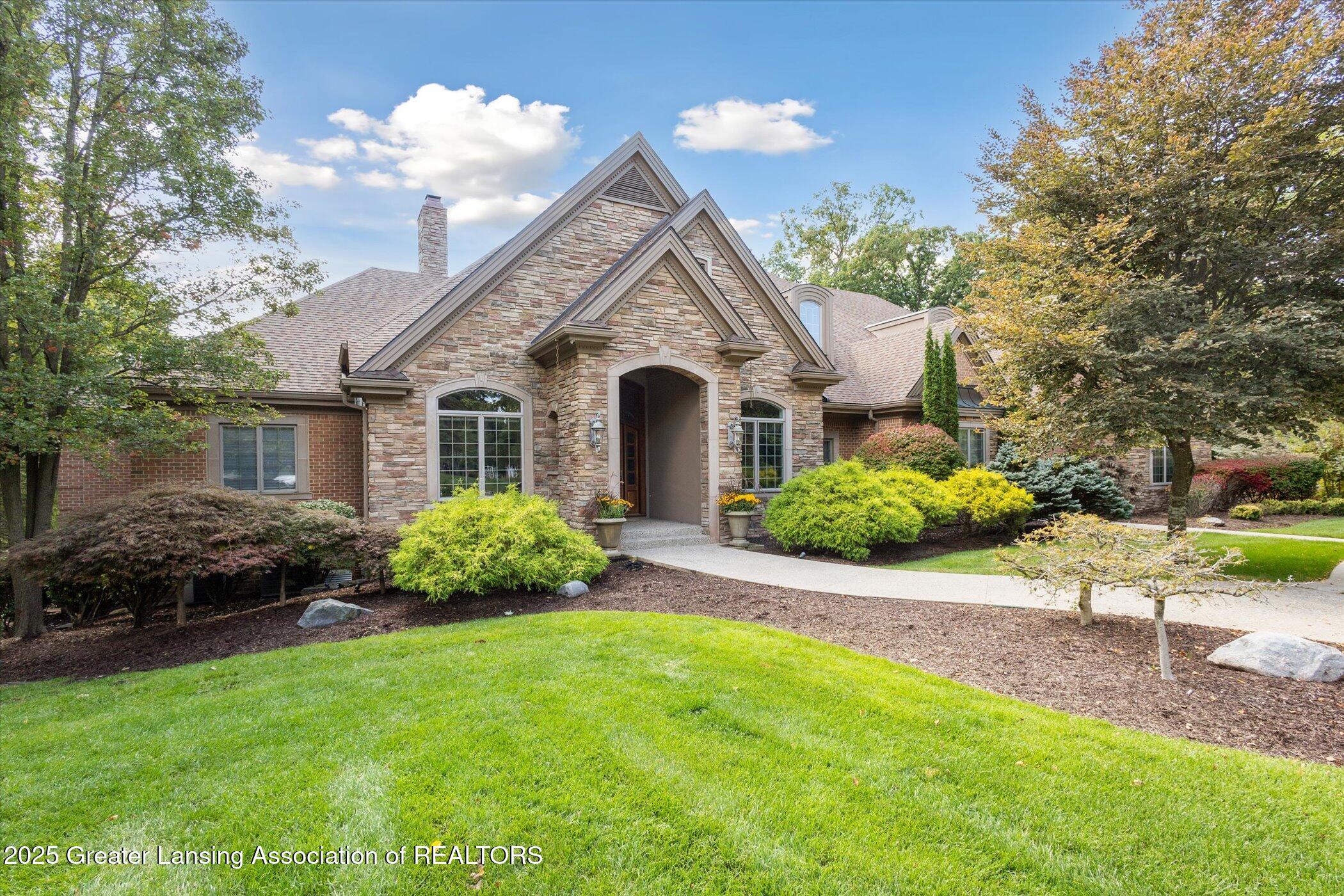 East Lansing, Michigan, 48823, United States, 8 Bedrooms Bedrooms, ,10 BathroomsBathrooms,Residential,Active,1988469