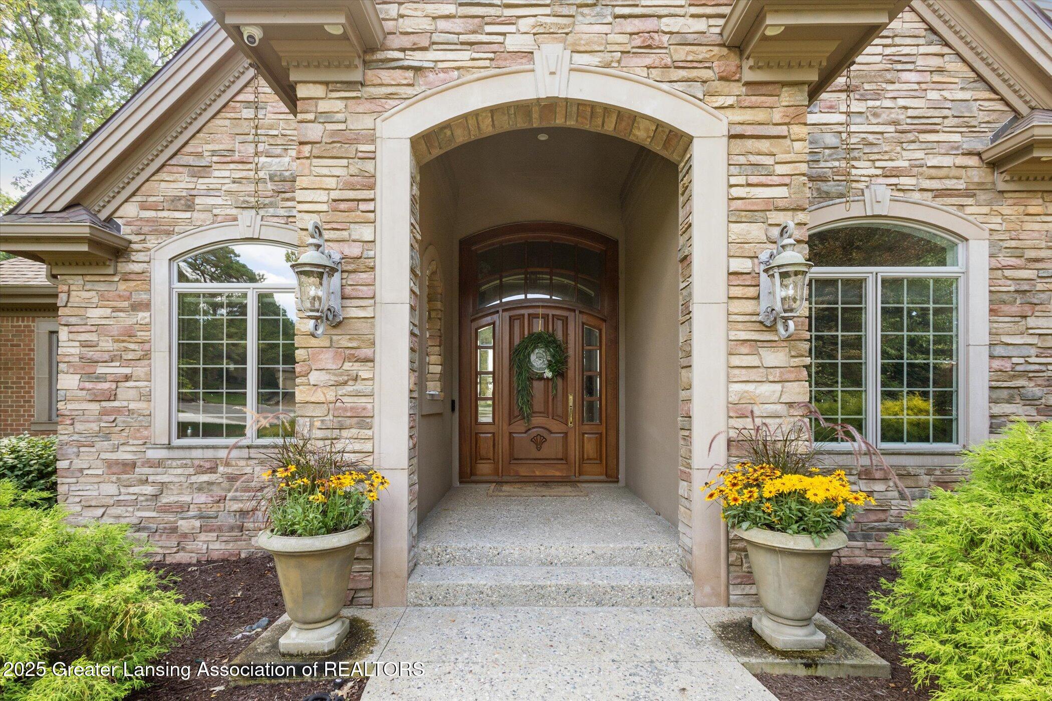 East Lansing, Michigan, 48823, United States, 8 Bedrooms Bedrooms, ,10 BathroomsBathrooms,Residential,Active,1988469