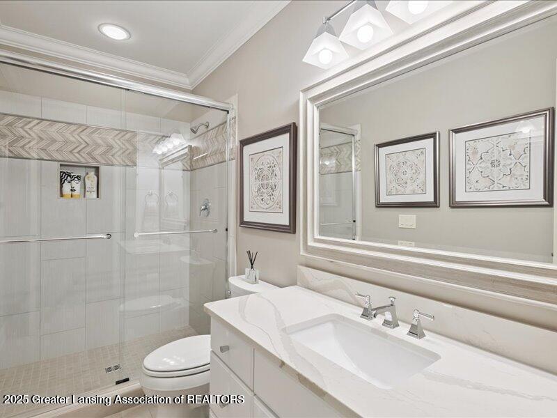 East Lansing, Michigan, 48823, United States, 8 Bedrooms Bedrooms, ,10 BathroomsBathrooms,Residential,Active,2007102