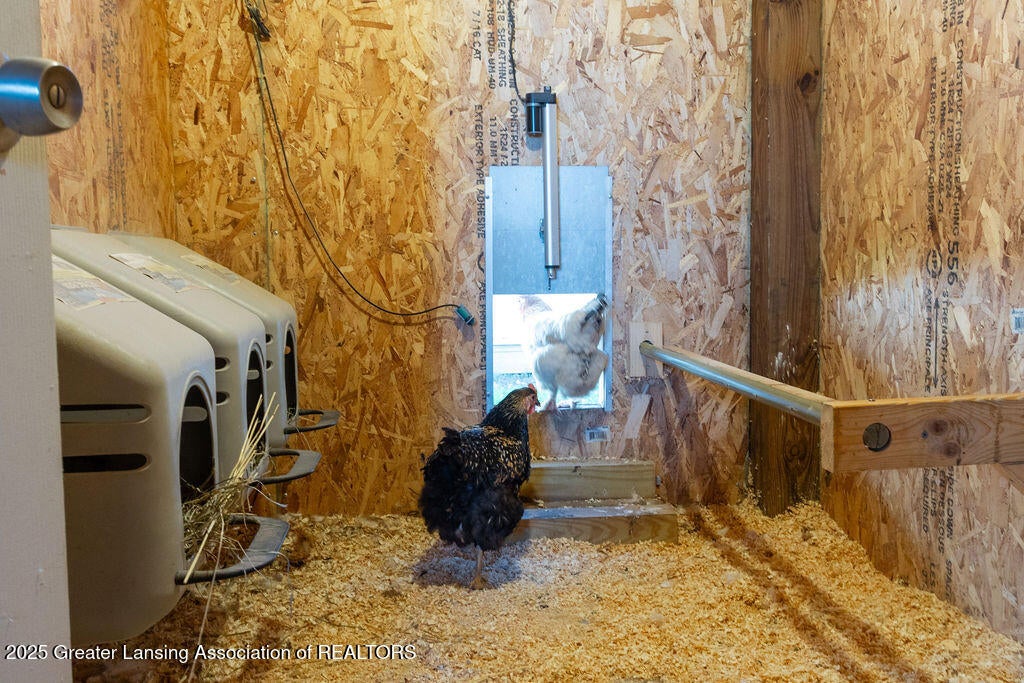 Okemos, Michigan, 48864, United States, 4 Bedrooms Bedrooms, ,5 BathroomsBathrooms,Residential,Active,1998602