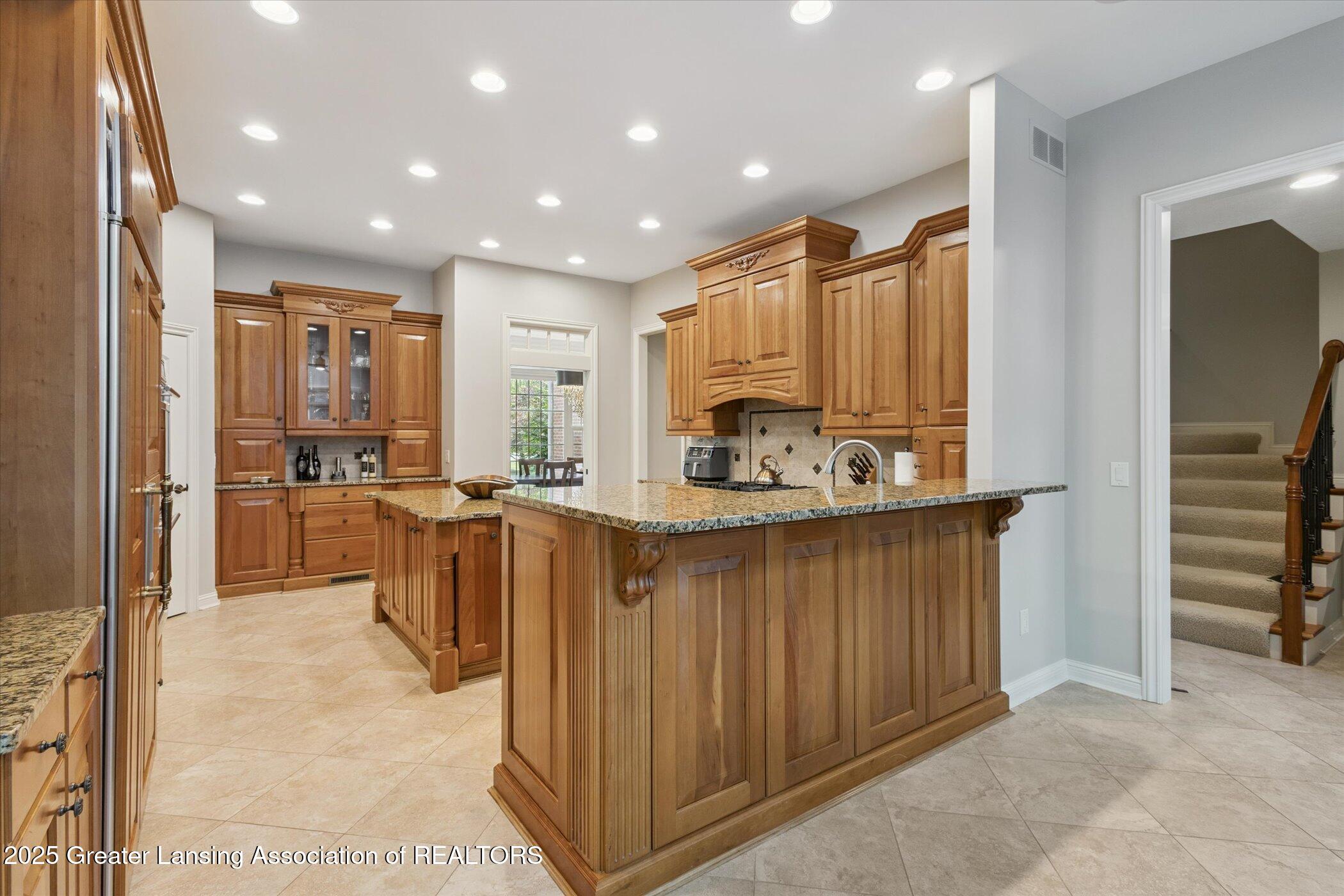 Okemos, Michigan, 48864, United States, 5 Bedrooms Bedrooms, ,6 BathroomsBathrooms,Residential,Active,2007165