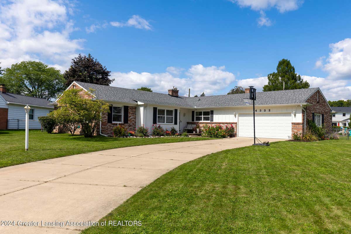 4332 APPLETREE LN, LANSING, MI 48917, photo 1 of 49