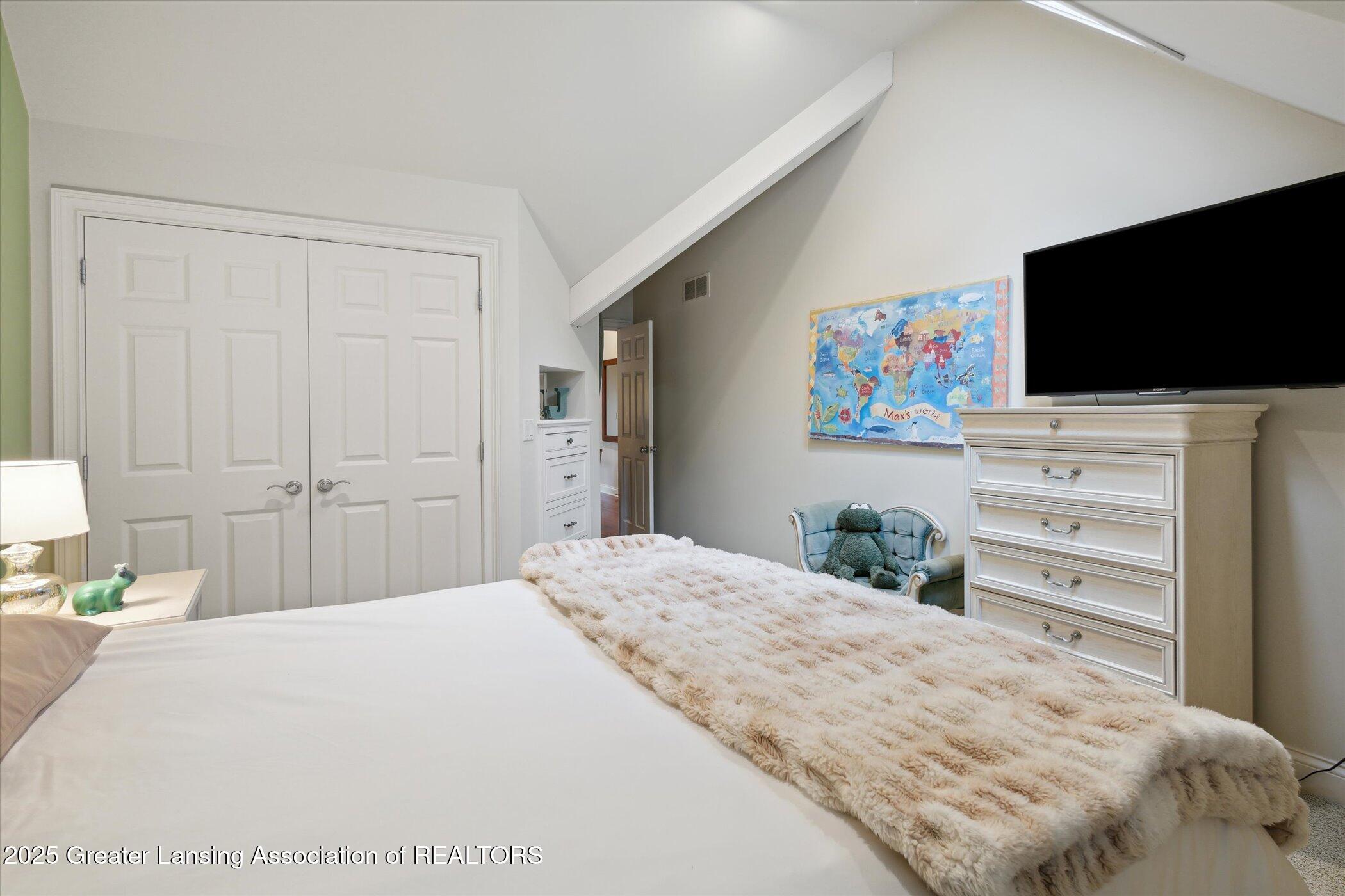 Lansing, Michigan, 48911, United States, 5 Bedrooms Bedrooms, ,5 BathroomsBathrooms,Residential,Active,1988463