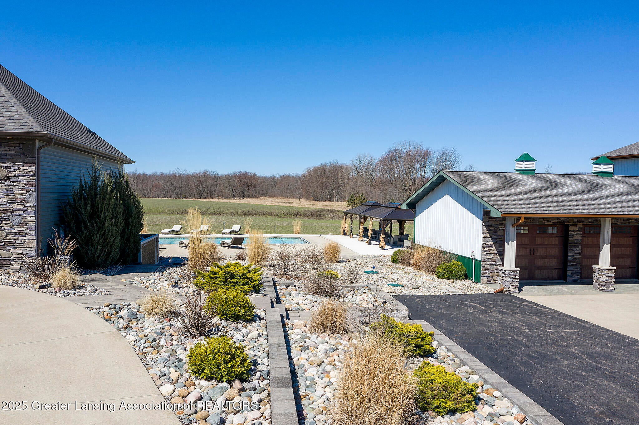Grand Ledge, Michigan, 48837, United States, 4 Bedrooms Bedrooms, ,5 BathroomsBathrooms,Residential,Active,1988414