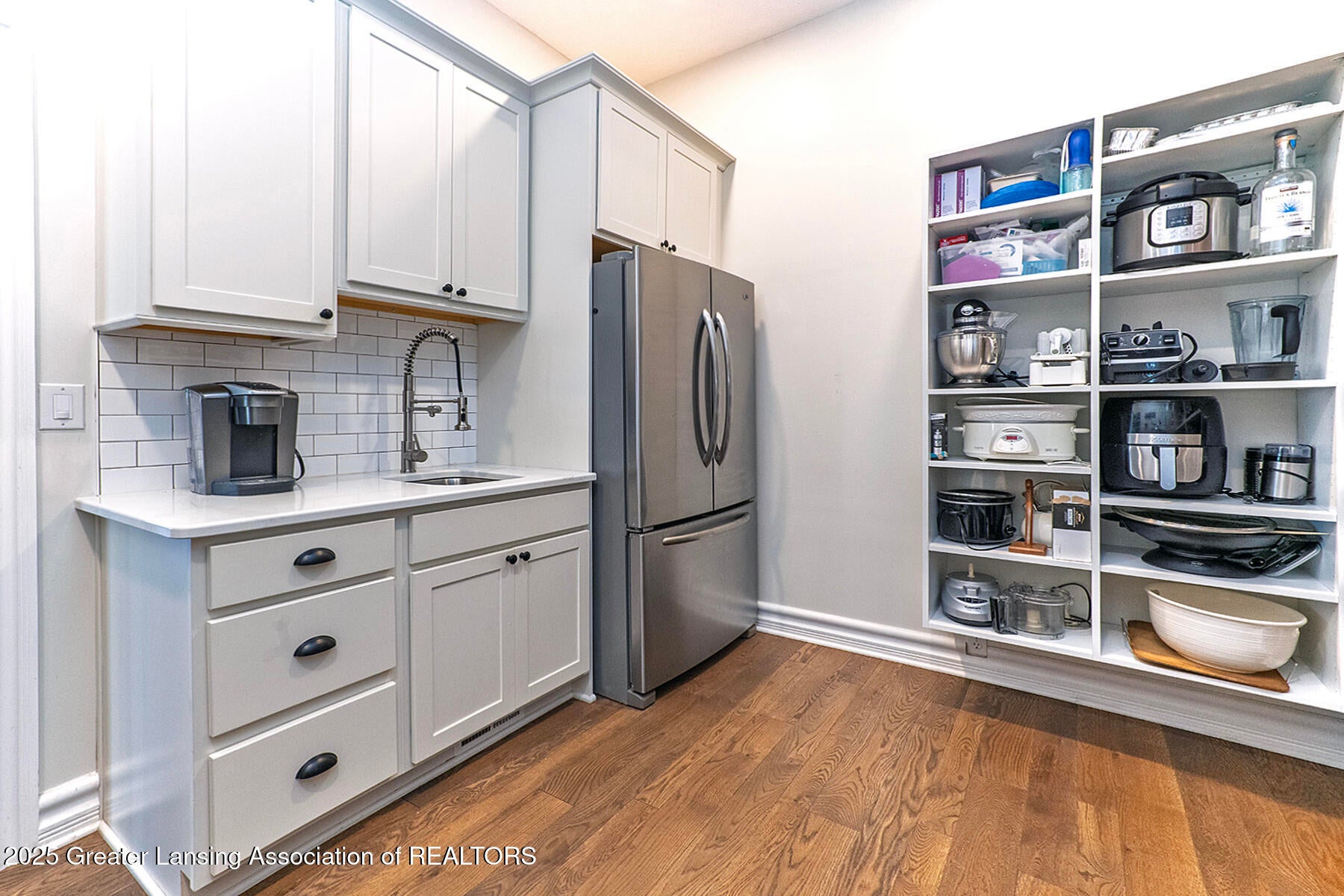 Okemos, Michigan, 48864, United States, 4 Bedrooms Bedrooms, ,5 BathroomsBathrooms,Residential,Active,1998602