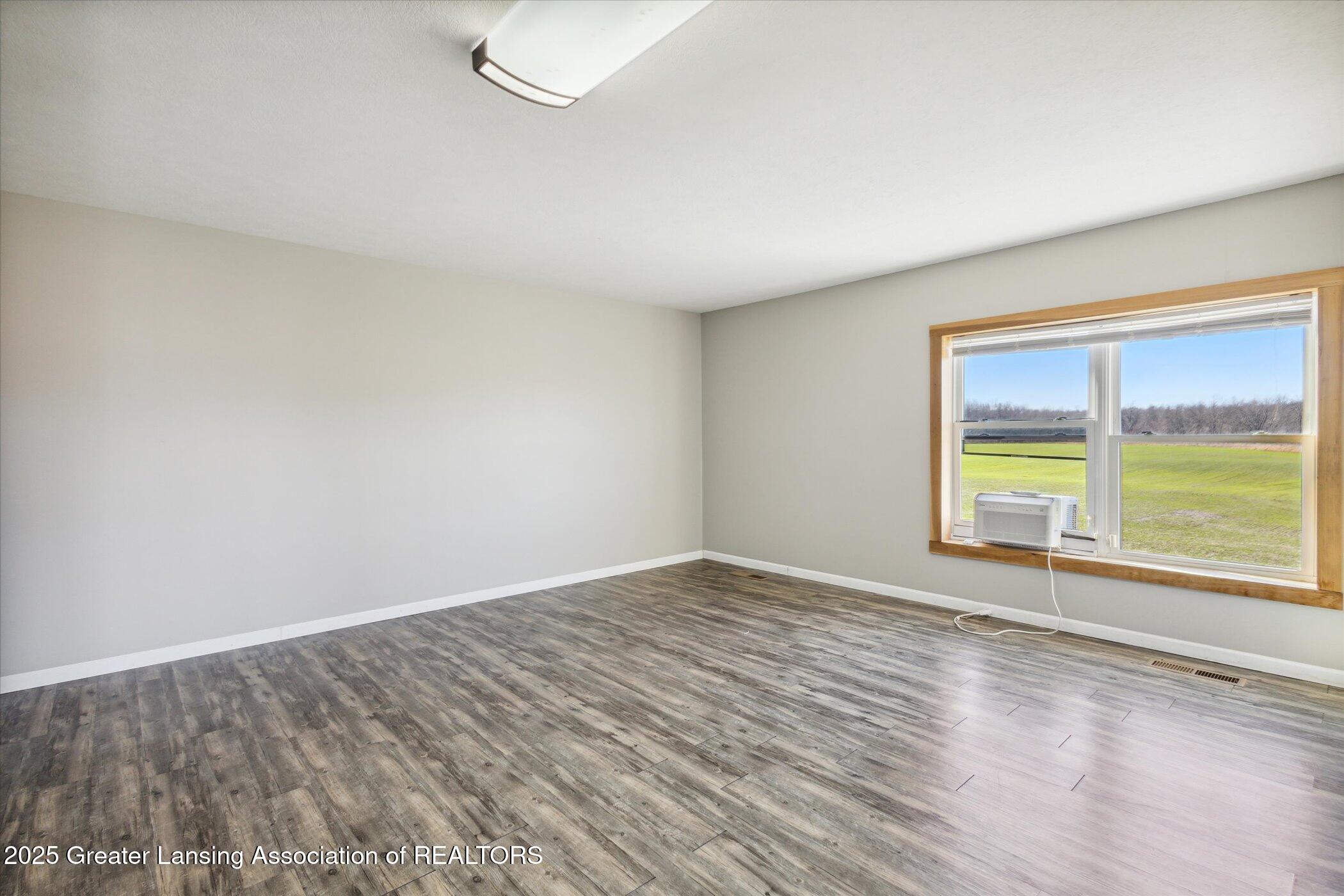 Grand Ledge, Michigan, 48837, United States, 4 Bedrooms Bedrooms, ,5 BathroomsBathrooms,Residential,Active,1988414