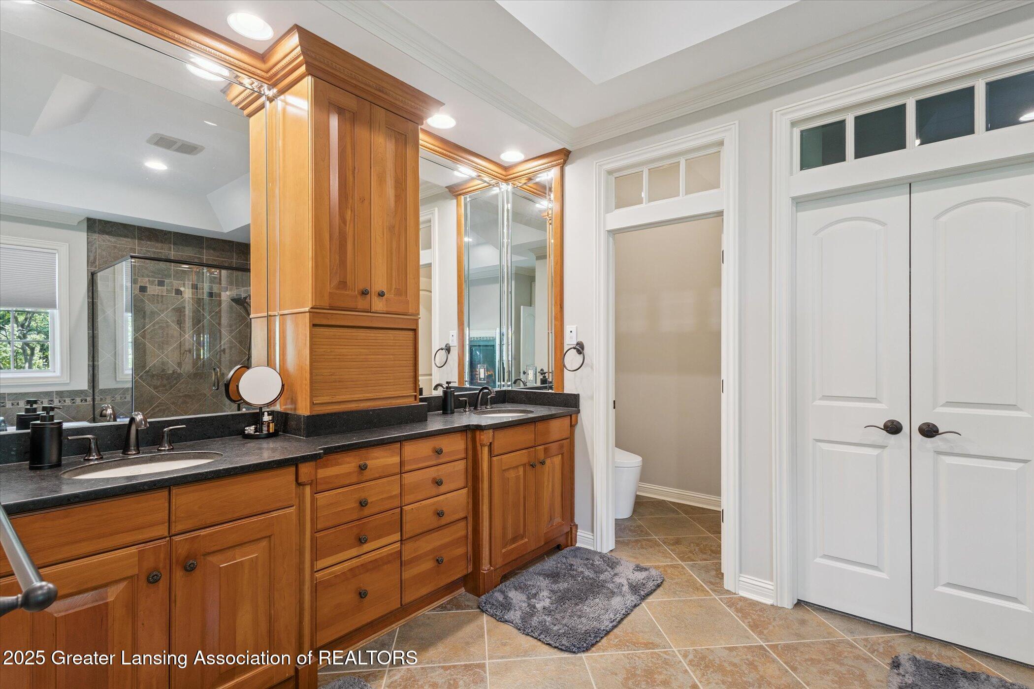 Okemos, Michigan, 48864, United States, 5 Bedrooms Bedrooms, ,6 BathroomsBathrooms,Residential,Active,2007165