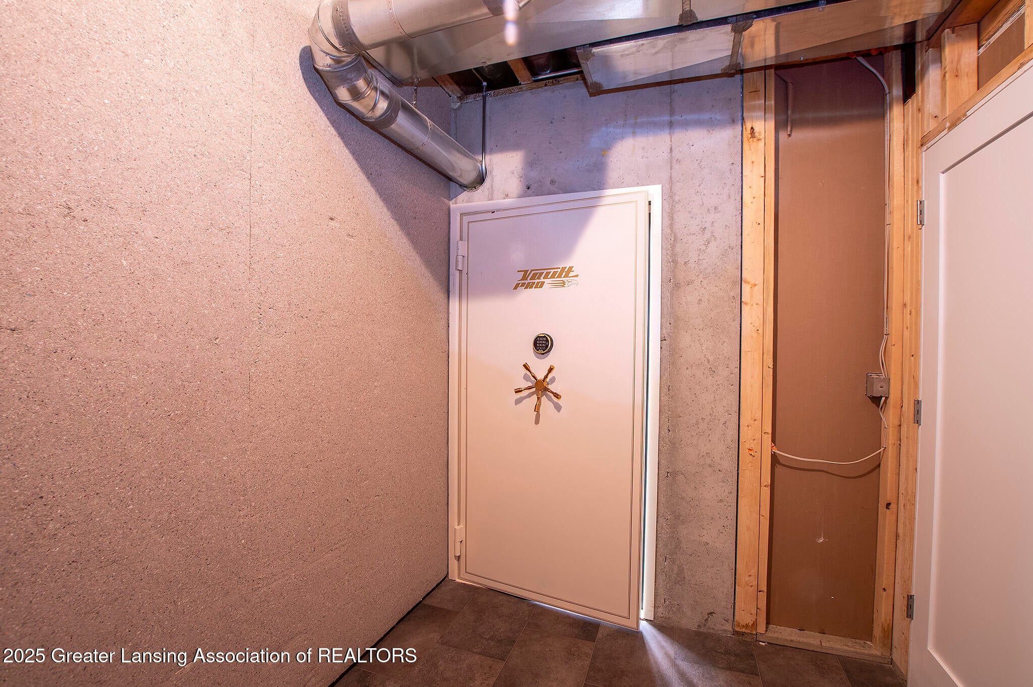 Grand Ledge, Michigan, 48837, United States, 4 Bedrooms Bedrooms, ,5 BathroomsBathrooms,Residential,Active,1988414