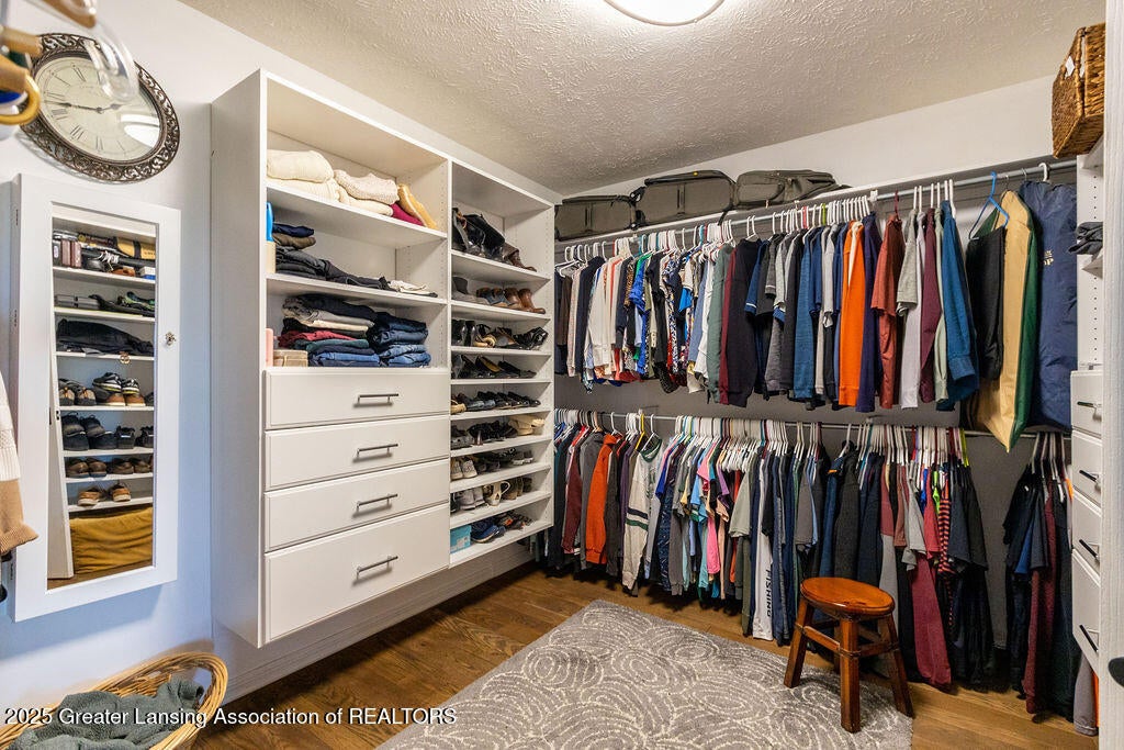 Okemos, Michigan, 48864, United States, 4 Bedrooms Bedrooms, ,5 BathroomsBathrooms,Residential,Active,1998602