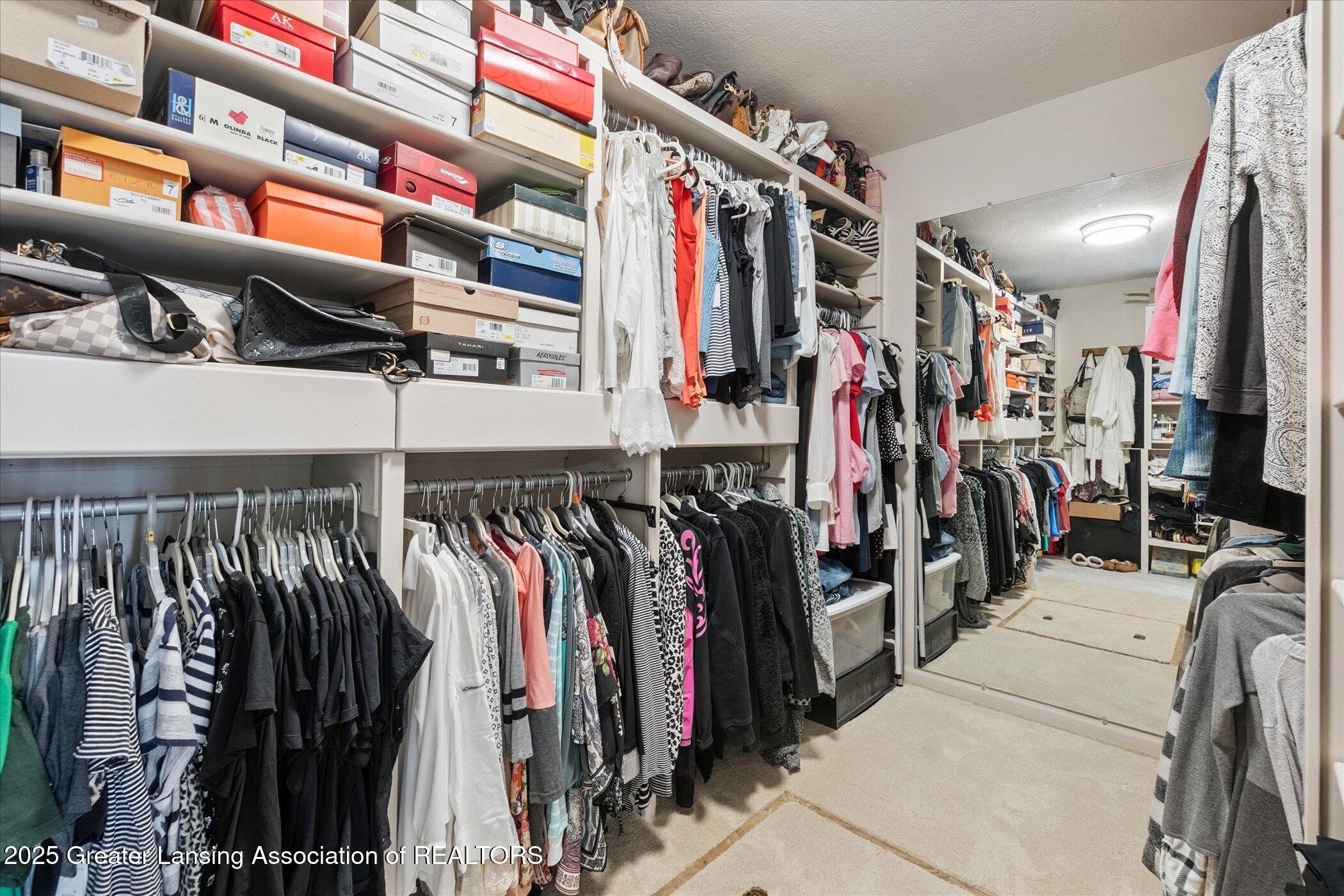 Haslett, Michigan, 48840, United States, 4 Bedrooms Bedrooms, ,3 BathroomsBathrooms,Residential,Contingent,1988482