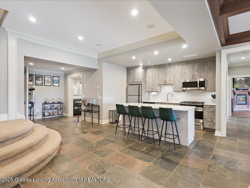 East Lansing, Michigan, 48823, United States, 8 Bedrooms Bedrooms, ,10 BathroomsBathrooms,Residential,Active,1988469