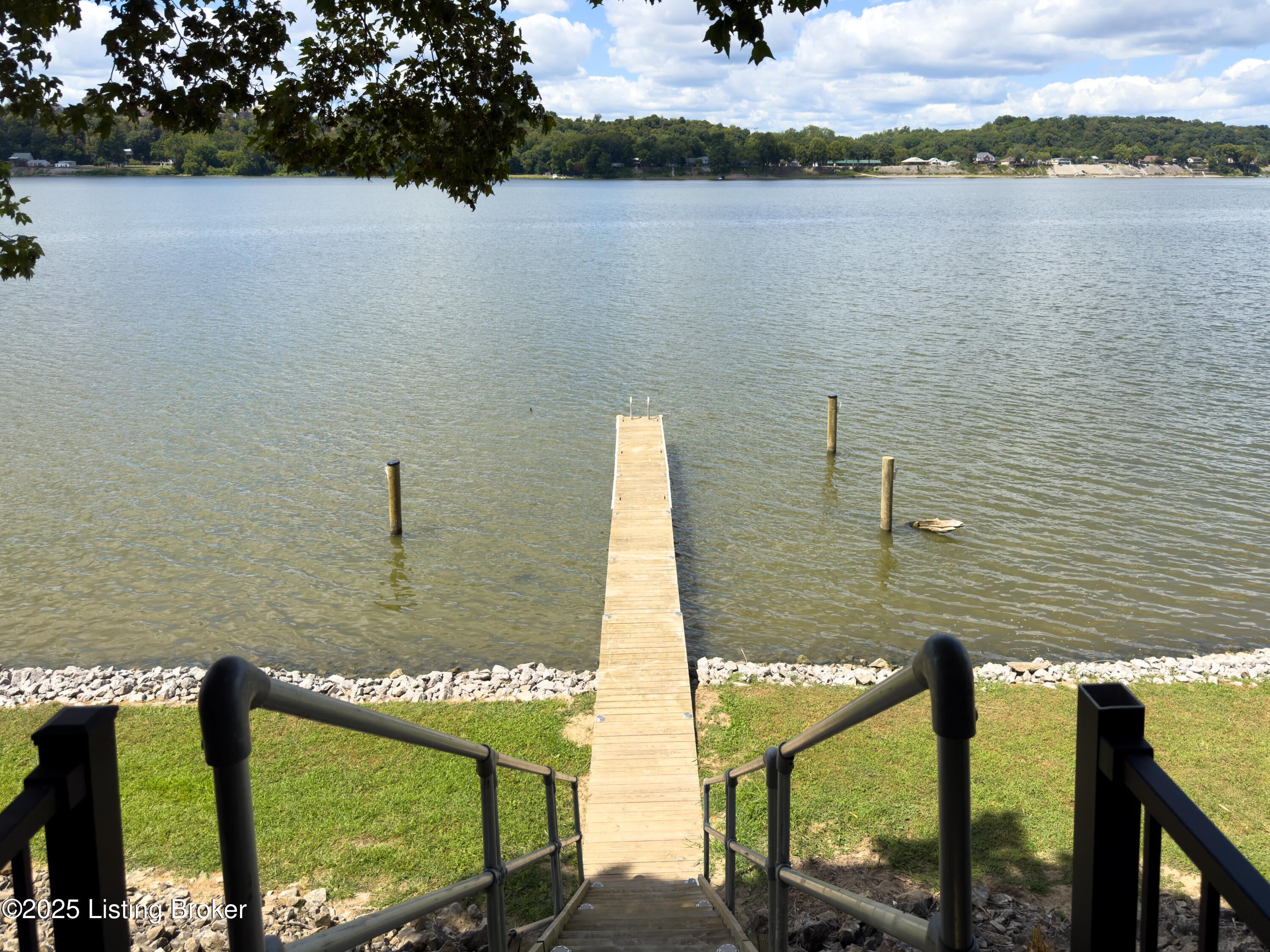 Prospect, Kentucky, 40059, United States, 3 Bedrooms Bedrooms, ,3 BathroomsBathrooms,Residential,Active,1922654