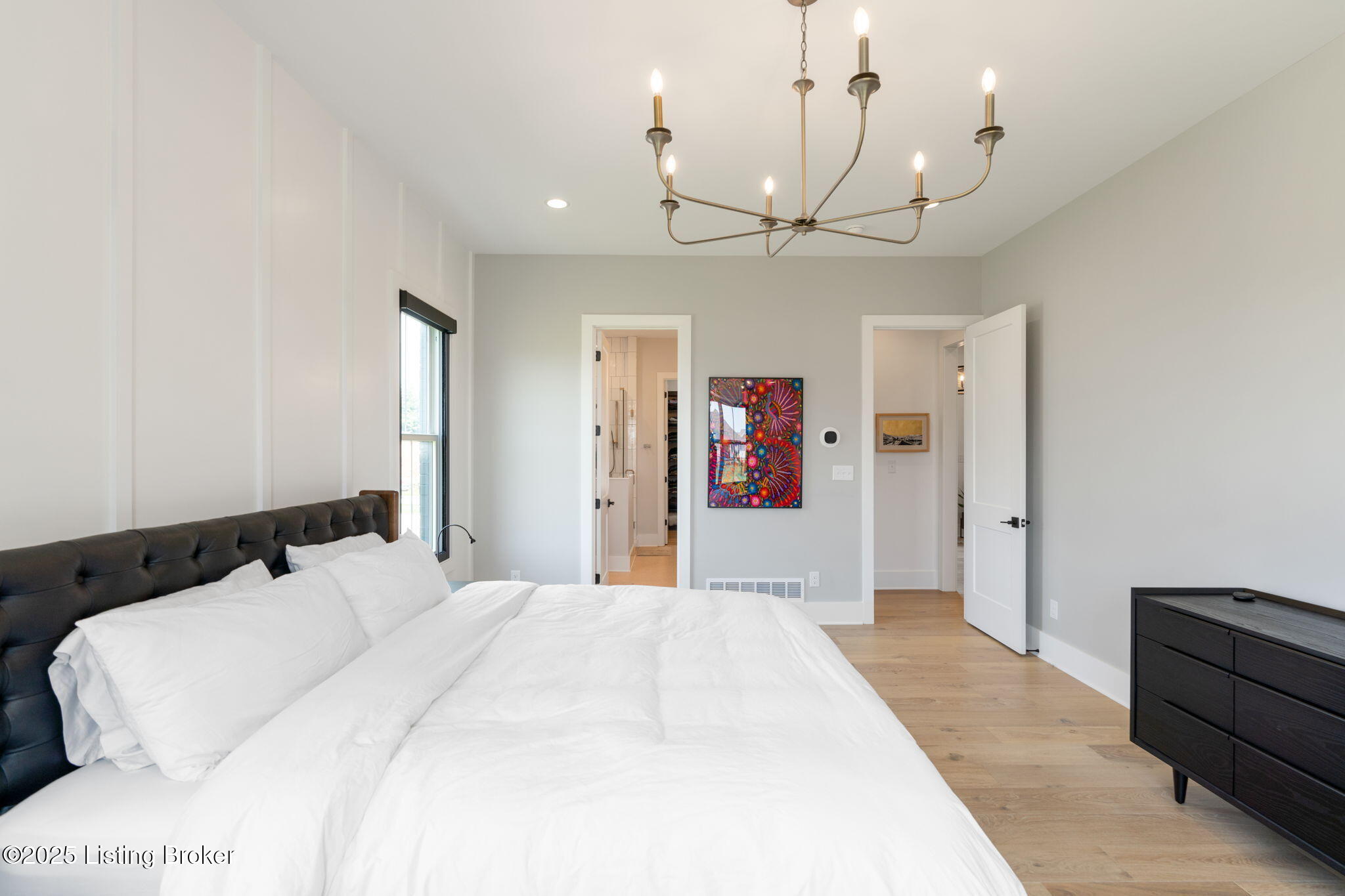 Crestwood, Kentucky, 40014, United States, 5 Bedrooms Bedrooms, ,5 BathroomsBathrooms,Residential,Active,1880027