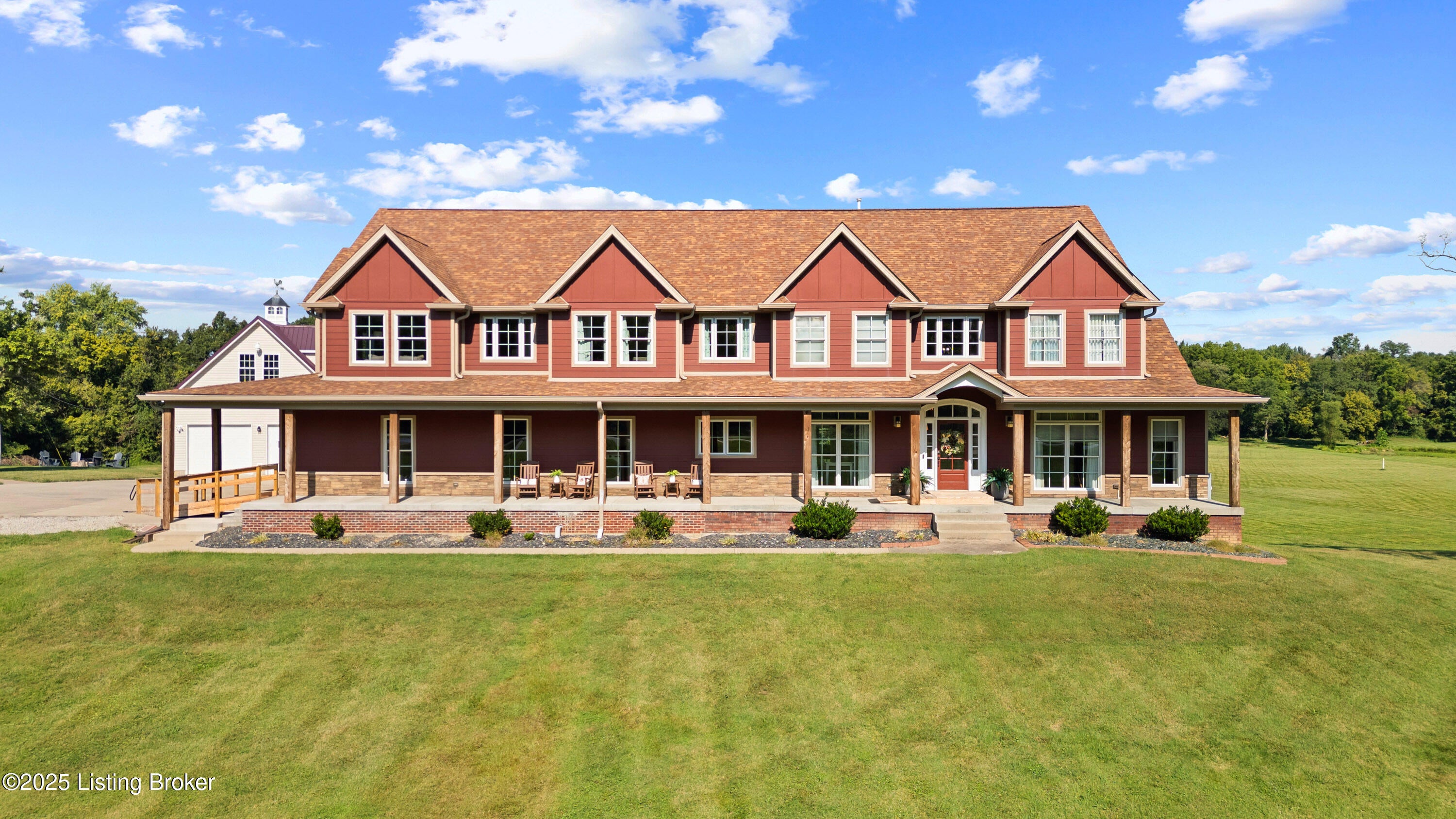 Louisville, Kentucky, 40272, United States, 6 Bedrooms Bedrooms, ,6 BathroomsBathrooms,Residential,Active,1929692