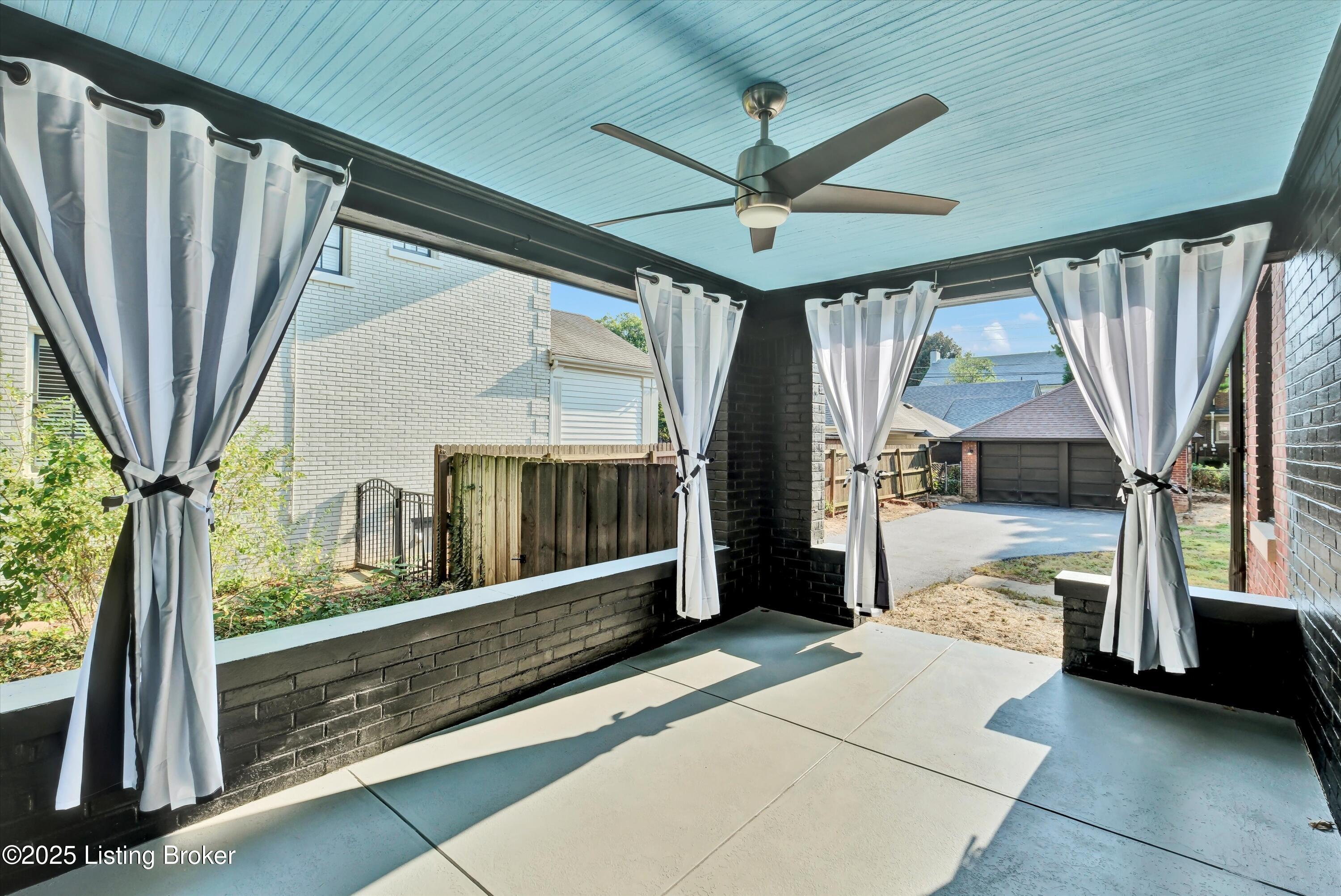 Louisville, Kentucky, 40205, United States, 4 Bedrooms Bedrooms, ,5 BathroomsBathrooms,Residential,Active,1953367