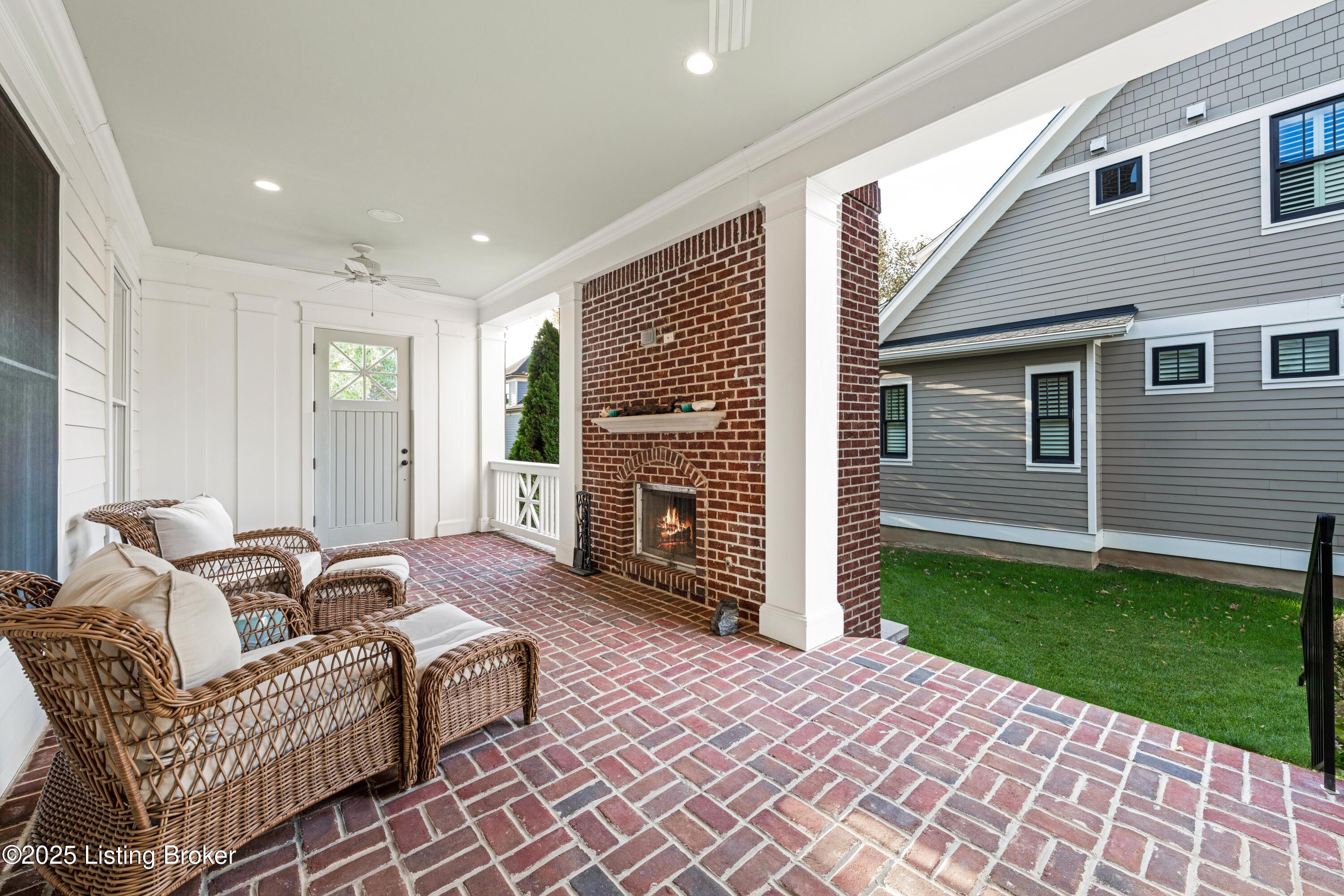 Prospect, Kentucky, 40059, United States, 4 Bedrooms Bedrooms, ,4 BathroomsBathrooms,Residential,Active,1969754