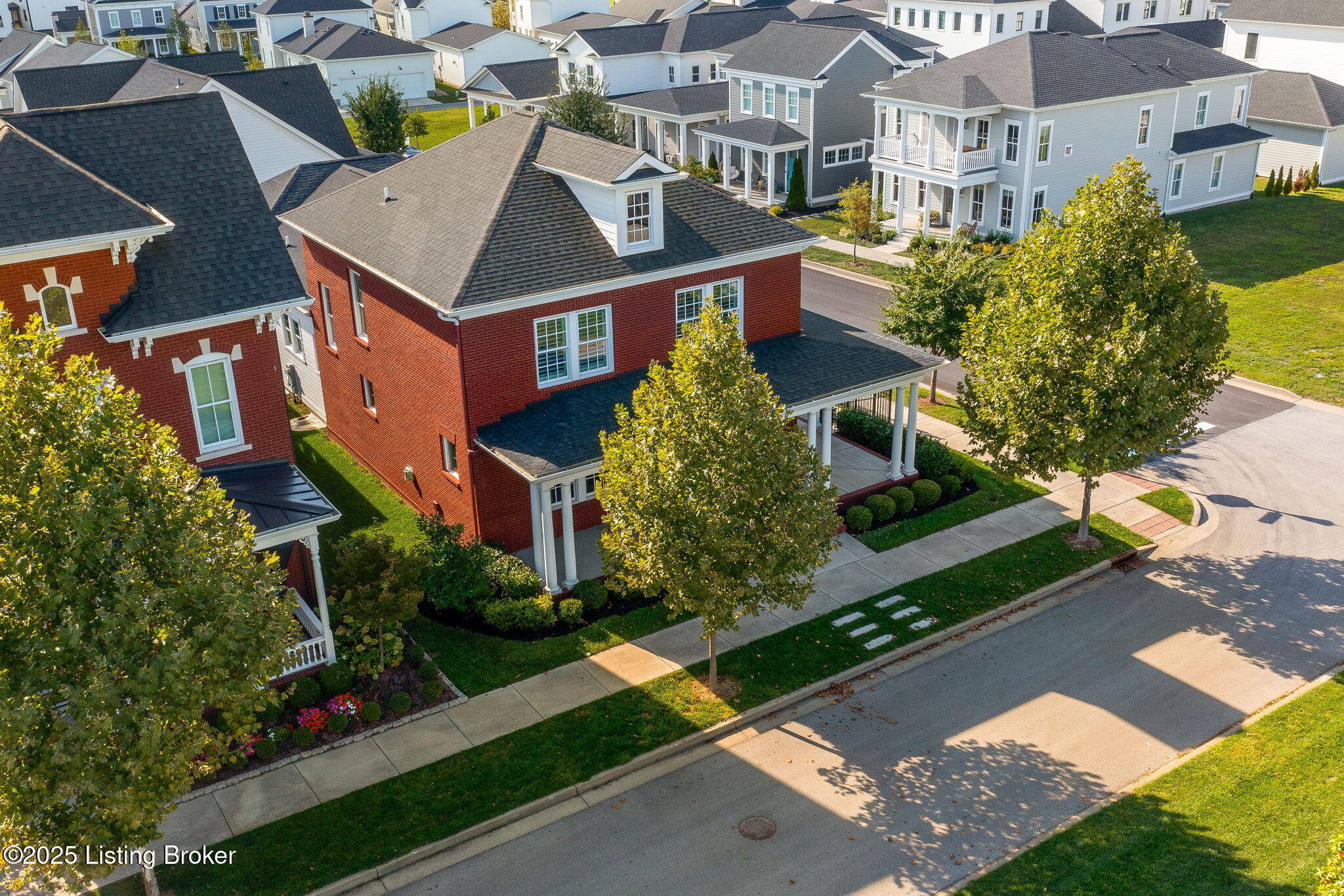 Prospect, Kentucky, 40059, United States, 6 Bedrooms Bedrooms, ,5 BathroomsBathrooms,Residential,Active,1926893