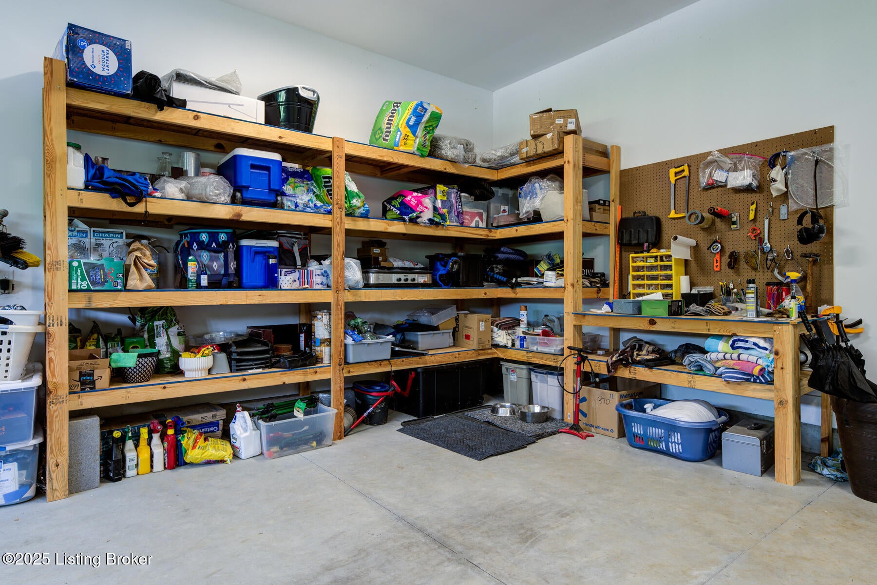 Taylorsville, Kentucky, 40071, United States, ,5 BathroomsBathrooms,Residential,Active,1900170