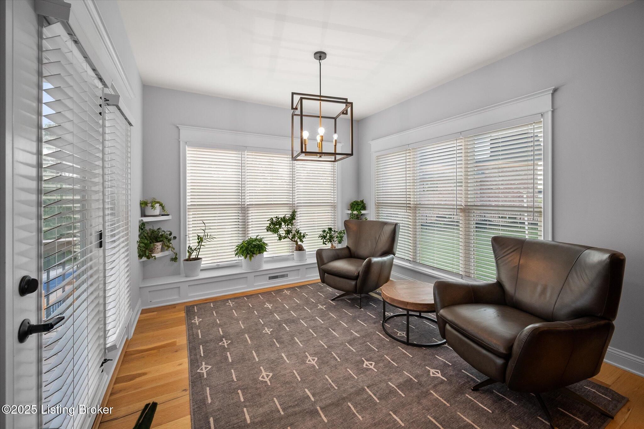 Crestwood, Kentucky, 40014, United States, 6 Bedrooms Bedrooms, ,5 BathroomsBathrooms,Residential,Active,1926918