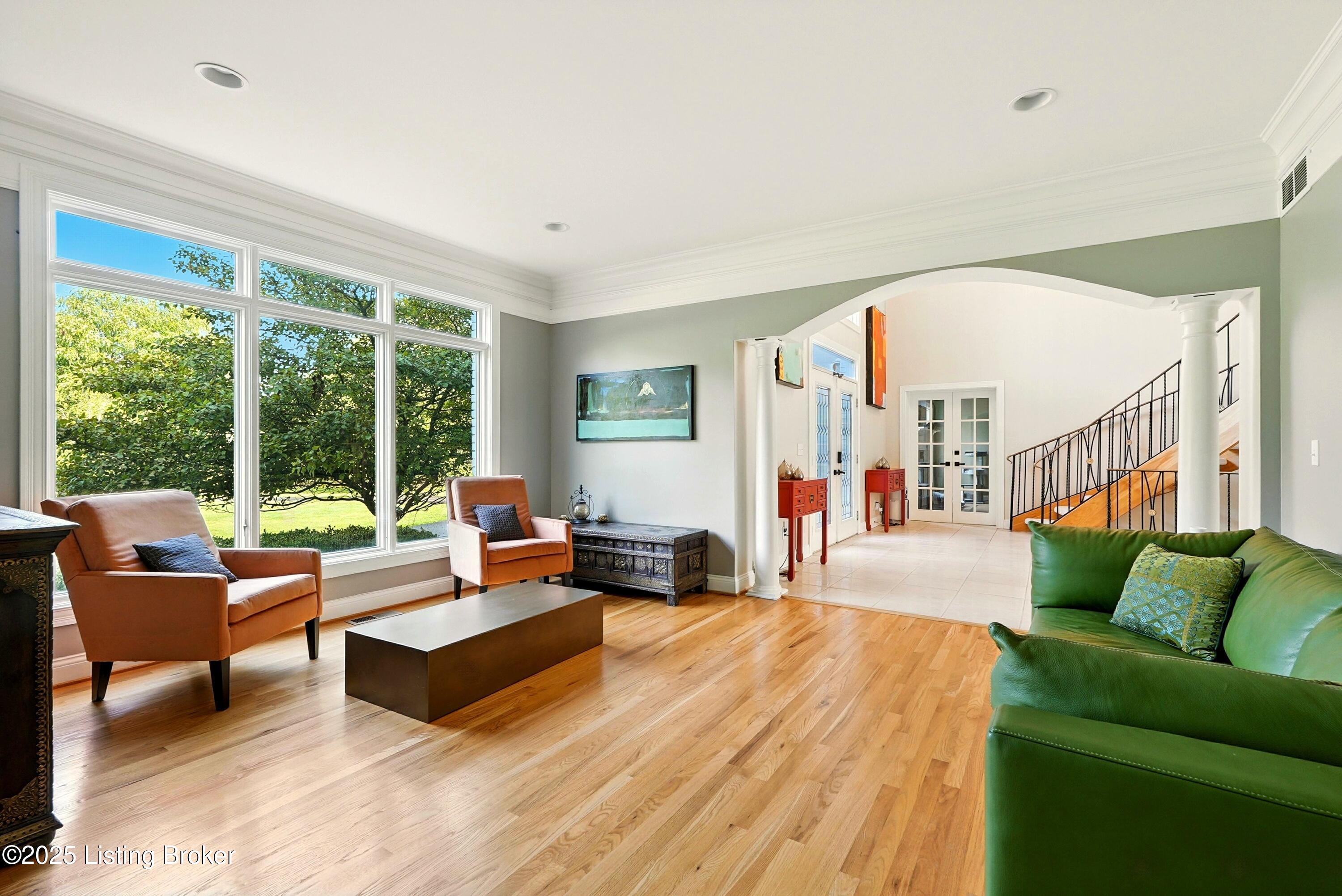 Louisville, Kentucky, 40223, United States, 5 Bedrooms Bedrooms, ,5 BathroomsBathrooms,Residential,Active,1968407