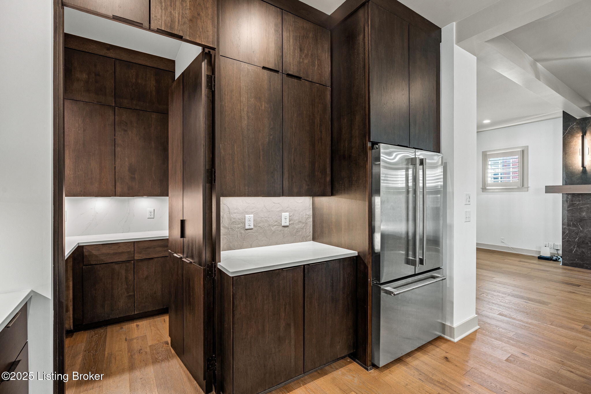 Prospect, Kentucky, 40059, United States, 6 Bedrooms Bedrooms, ,5 BathroomsBathrooms,Residential,Active,1926893