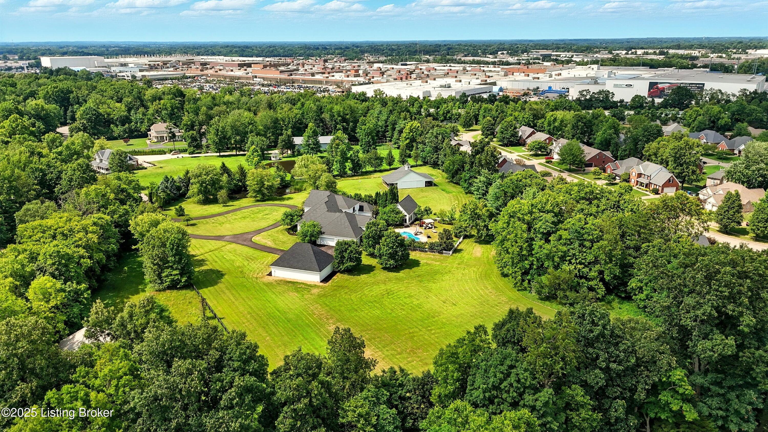 Louisville, Kentucky, 40223, United States, 5 Bedrooms Bedrooms, ,5 BathroomsBathrooms,Residential,Active,1968407