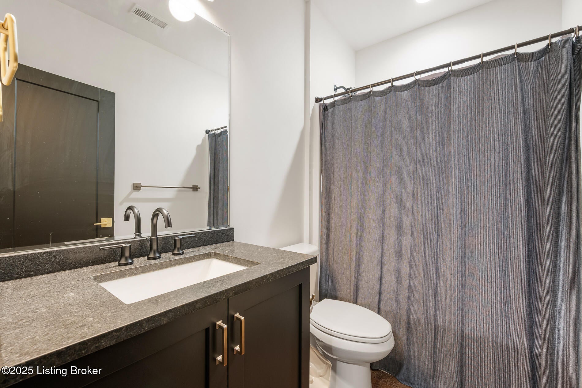 Prospect, Kentucky, 40059, United States, 4 Bedrooms Bedrooms, ,4 BathroomsBathrooms,Residential,Active,1997566