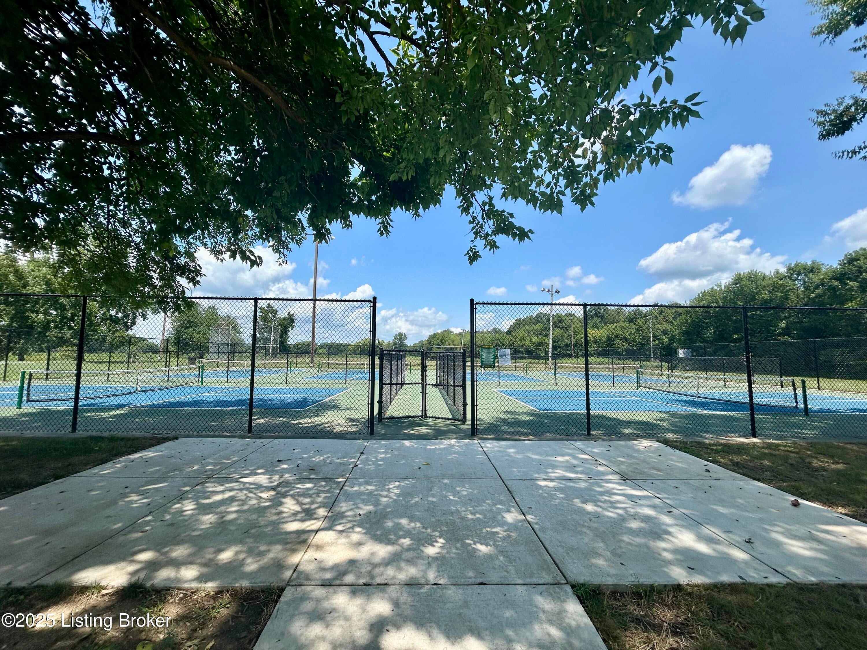 Prospect, Kentucky, 40059, United States, 3 Bedrooms Bedrooms, ,3 BathroomsBathrooms,Residential,Active,1922654